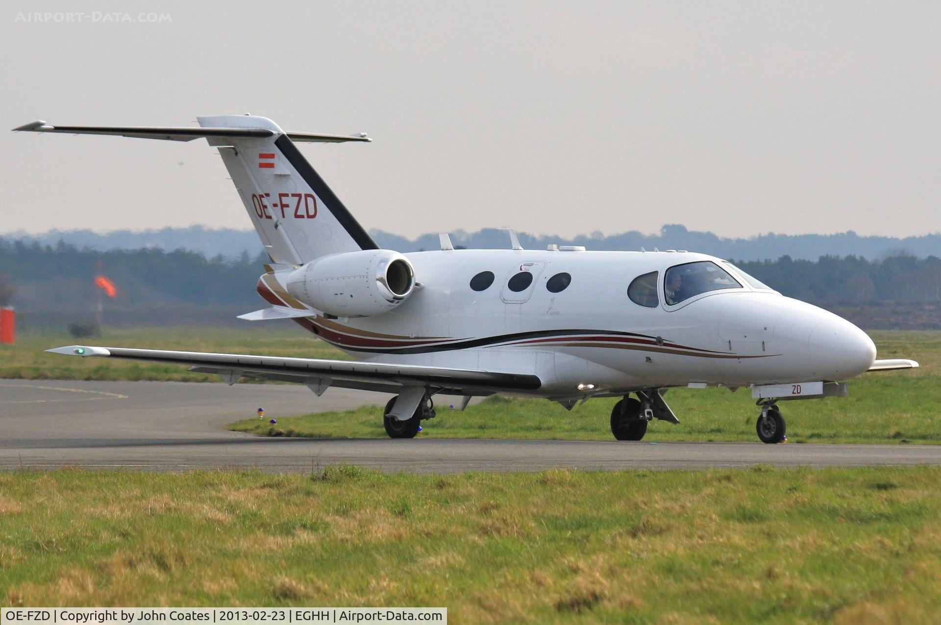 OE-FZD, 2009 Cessna 510 Citation Mustang Citation Mustang C/N 510-0216, Taxiing to depart