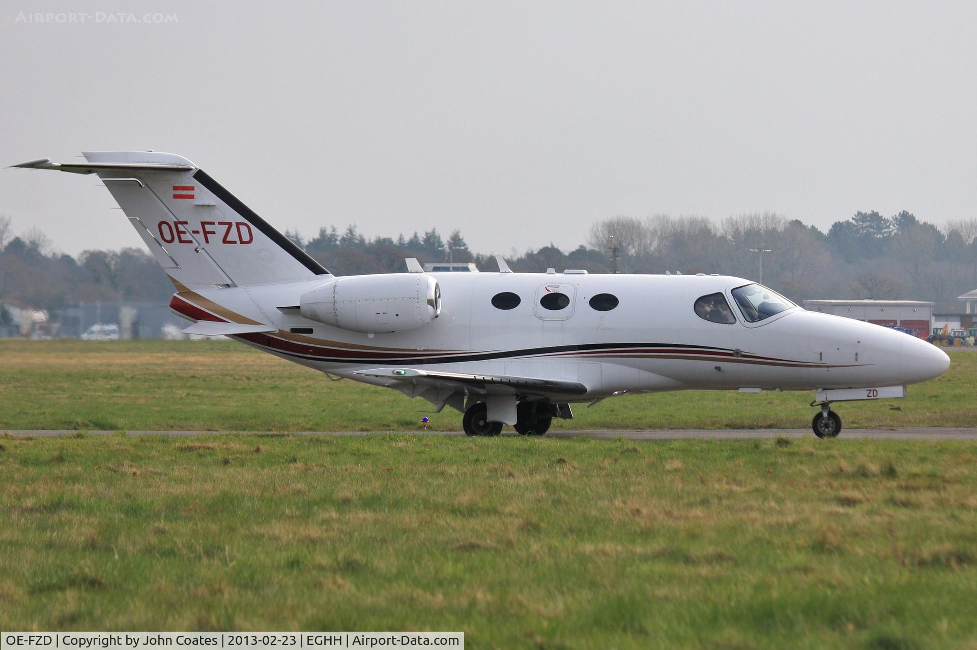 OE-FZD, 2009 Cessna 510 Citation Mustang Citation Mustang C/N 510-0216, Taxiing to depart