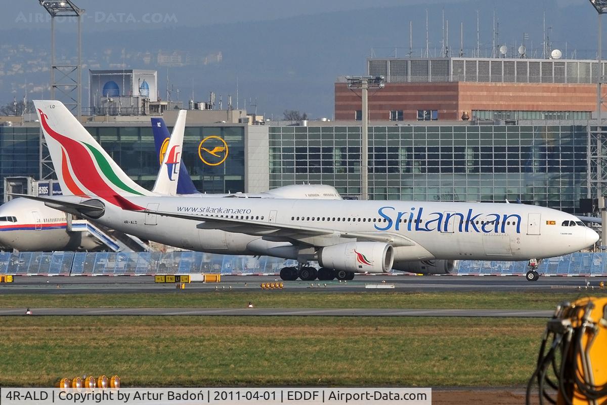 4R-ALD, 1999 Airbus A330-243 C/N 313, SriLankan