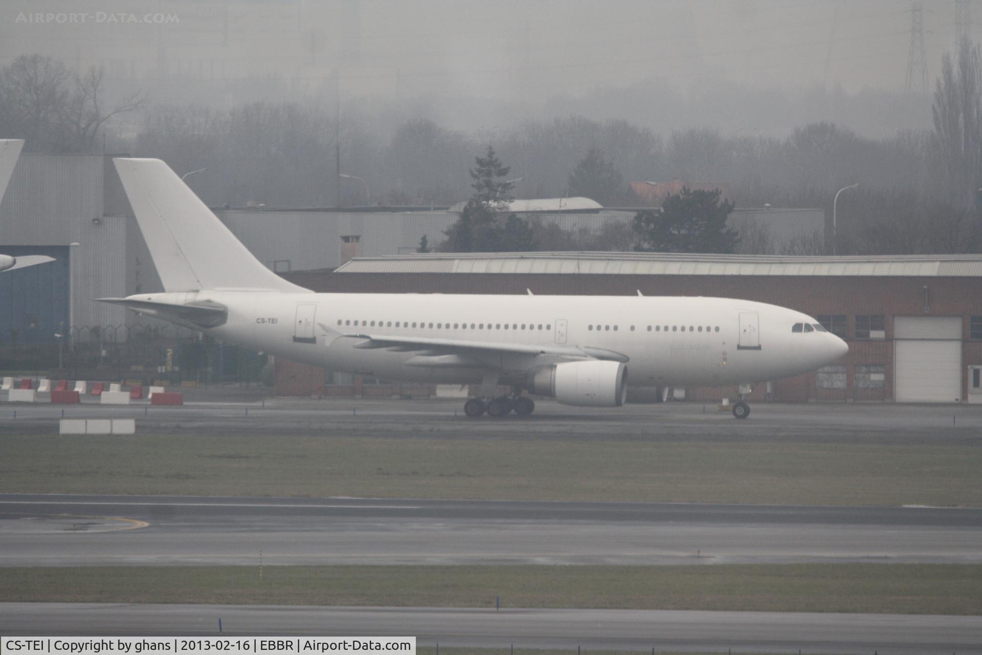 CS-TEI, 1989 Airbus A310-304 C/N 495, All white colours