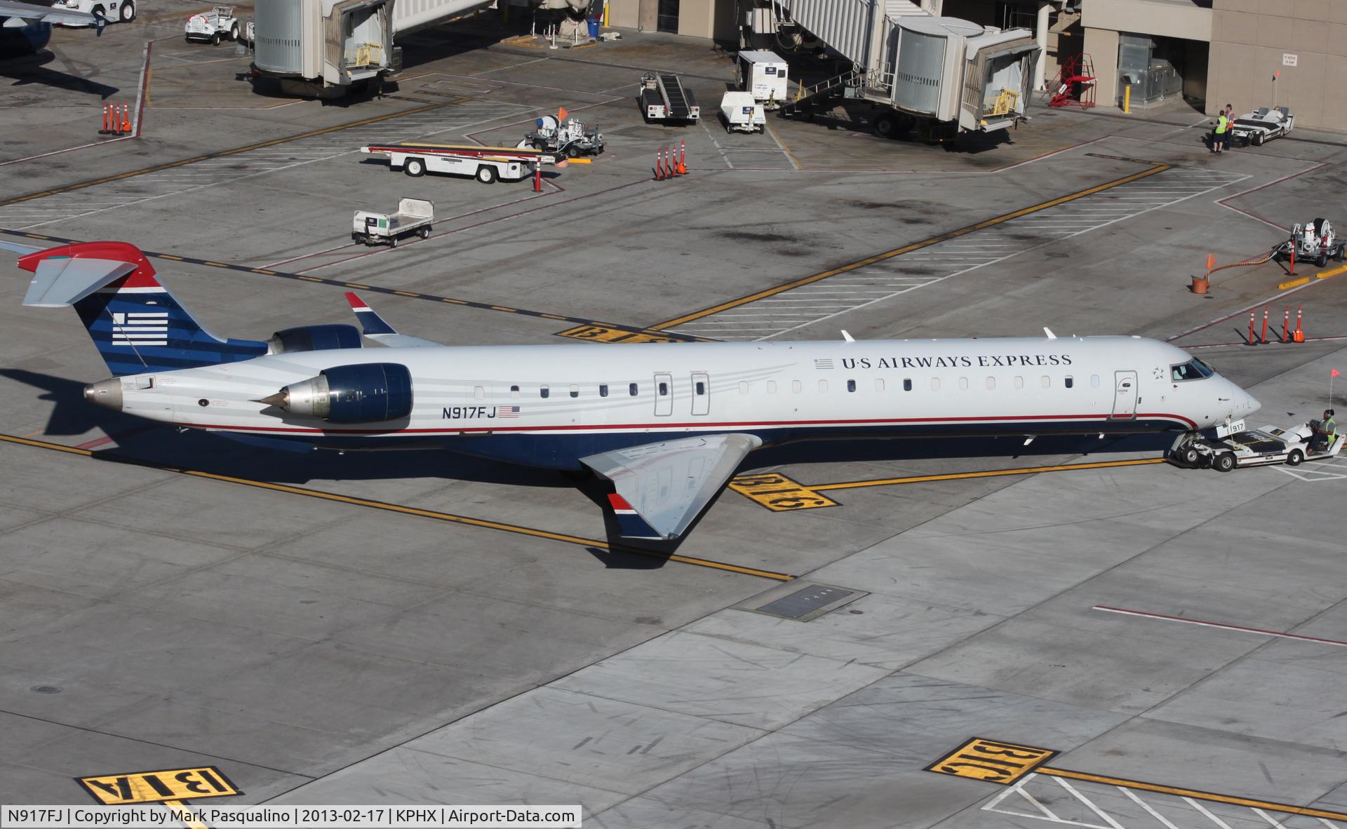 N917FJ, 2004 Bombardier CRJ-900ER (CL-600-2D24) C/N 15017, CL600-2D24
