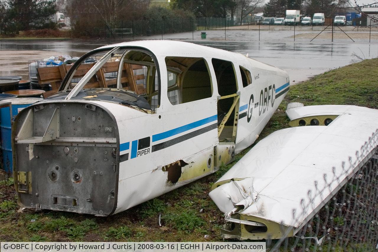 G-OBFC, 1995 Piper PA-28-161 C/N 2816118, Ex Bournemouth Flying Club; in pieces.