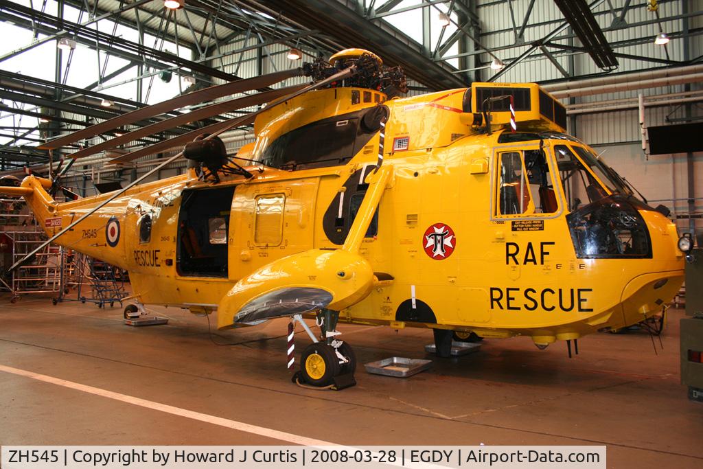 ZH545, 1997 Westland Sea King HAR.3A C/N WA1011, Z/22 Squadron RAF (at SKAMG).