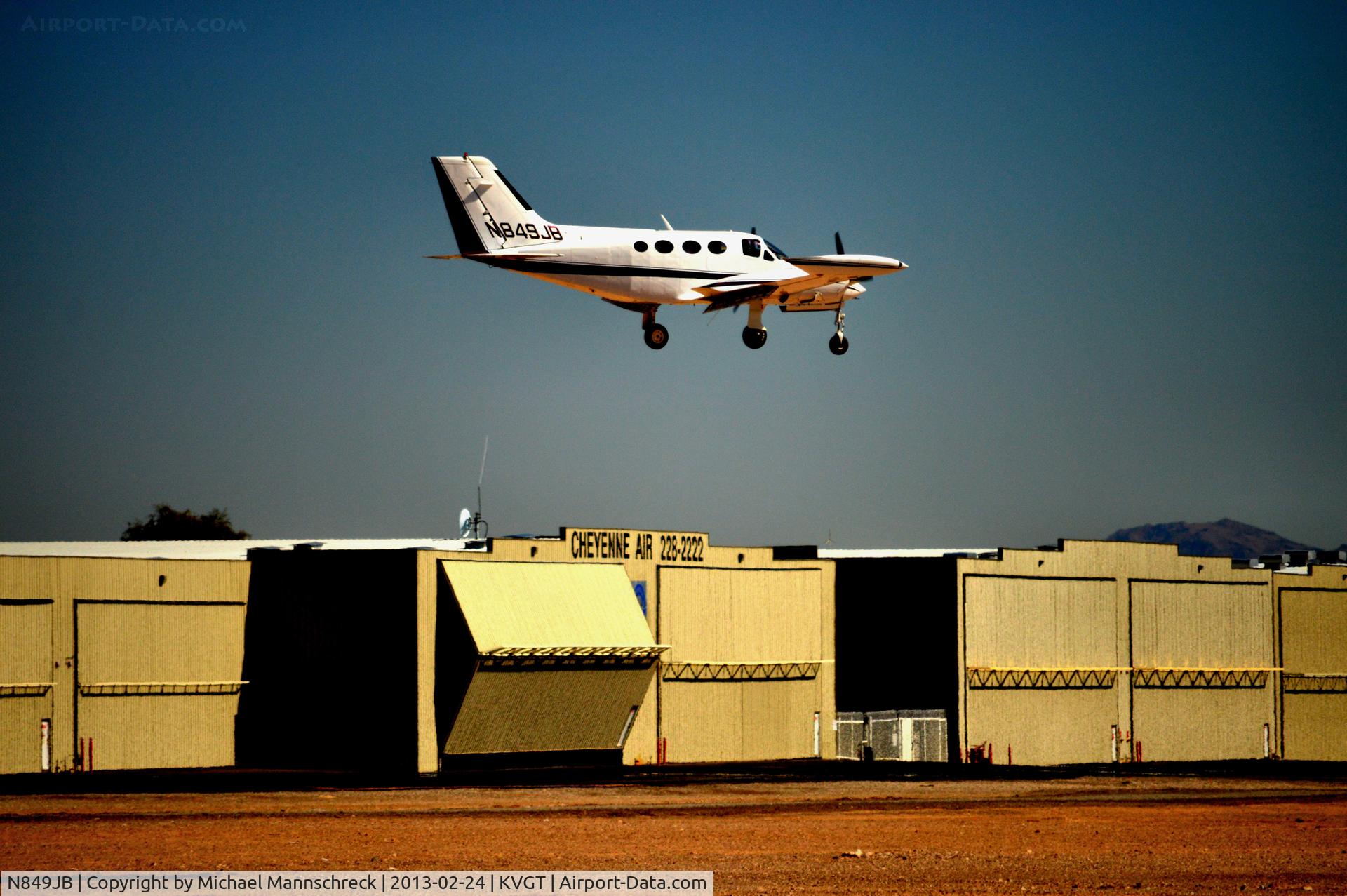 N849JB, 1969 Cessna 421A Golden Eagle C/N 421A0075, landing