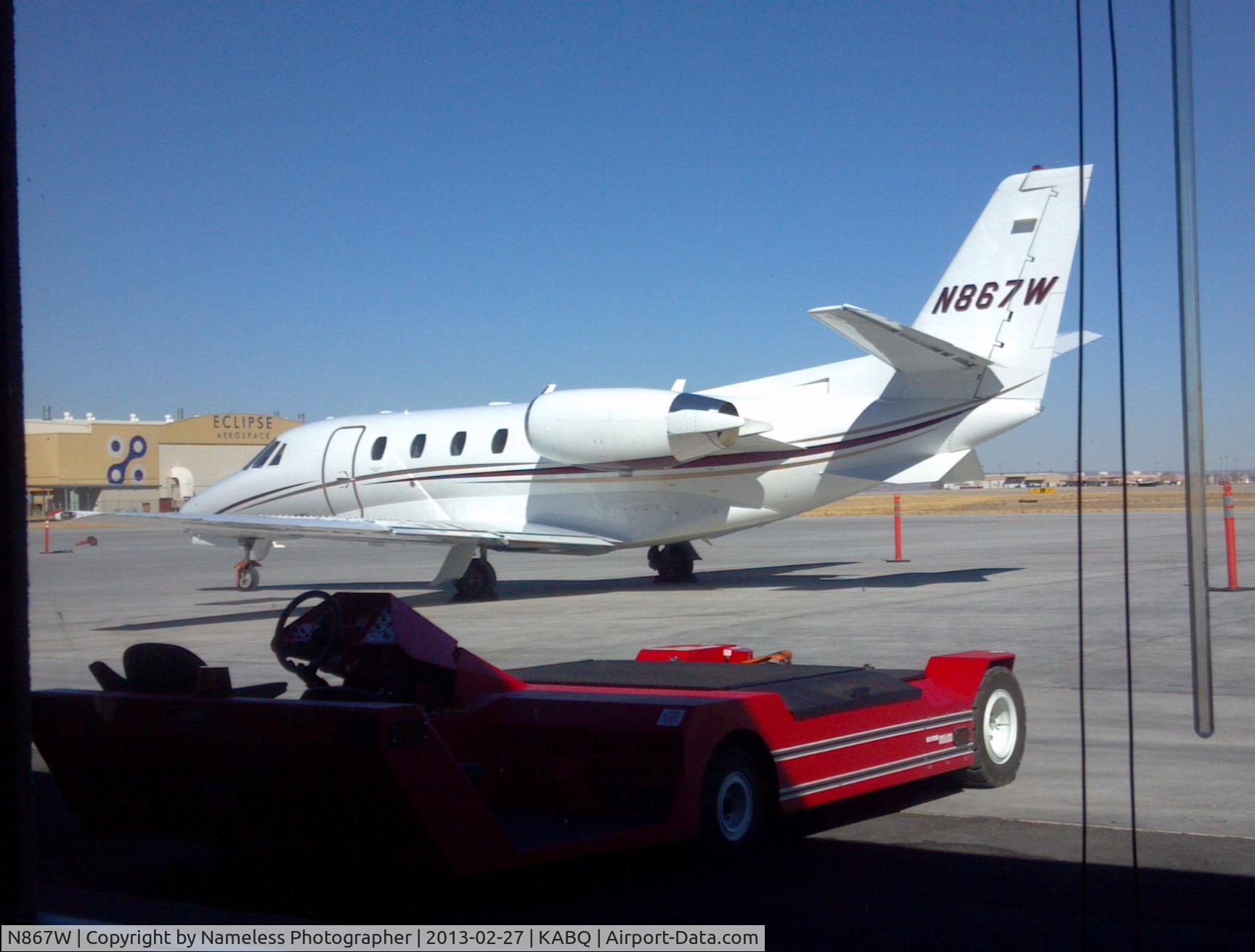 N867W, 2006 Cessna 560XL C/N 560-5601, At cutter fbo. ABQ.