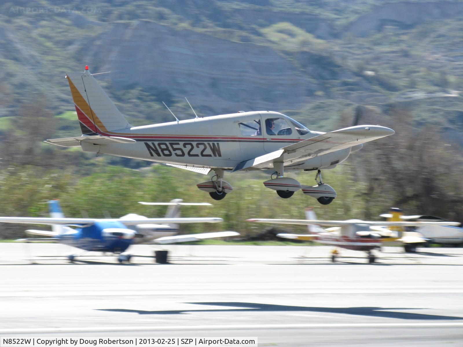 N8522W, 1963 Piper PA-28-235 Cherokee C/N 28-10023, 1963 Piper PA-28-235 CHEROKEE, Lycoming O-540-B4B5 235 Hp, landing Rwy 22