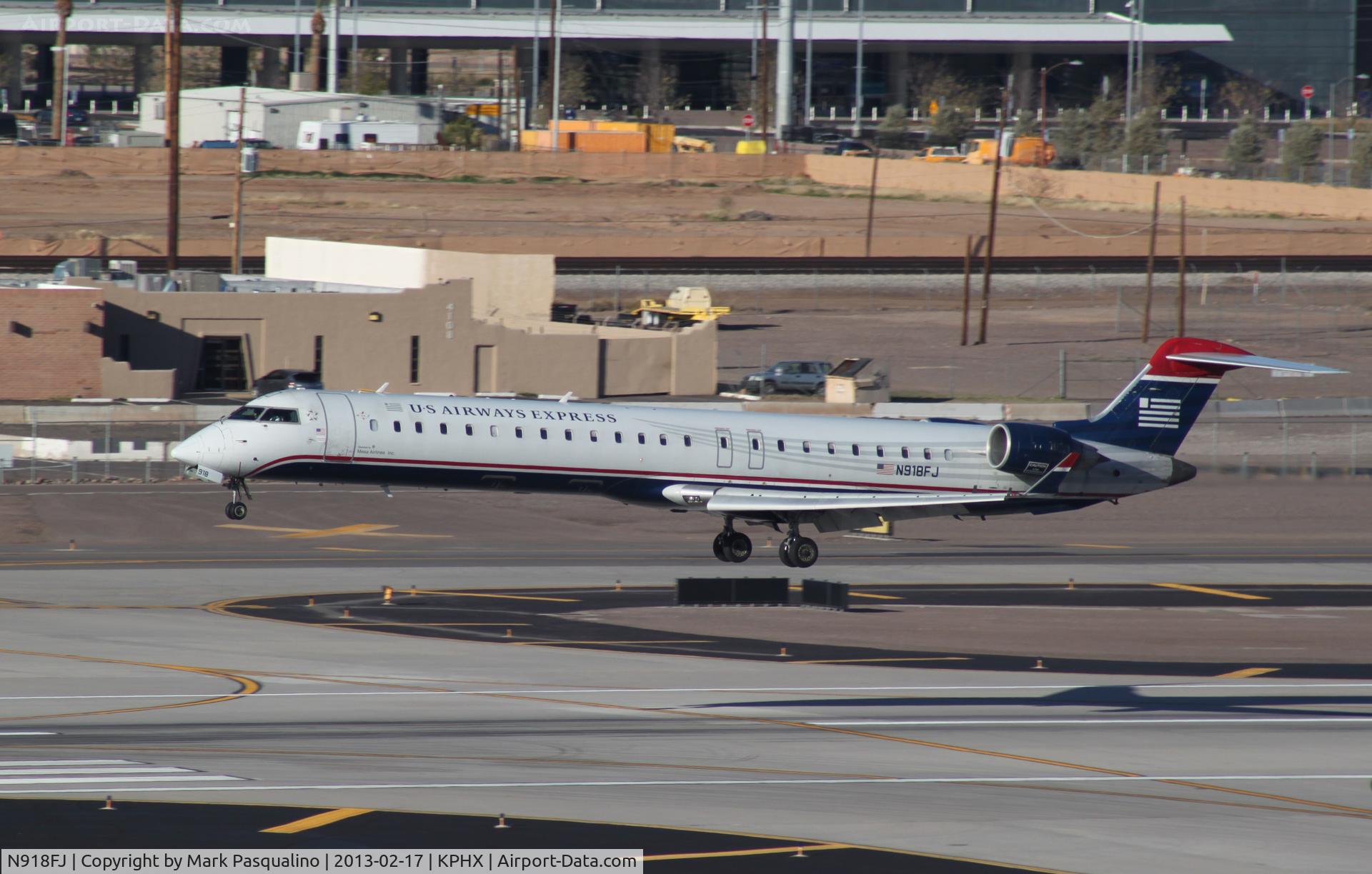 N918FJ, 2004 Bombardier CRJ-900ER (CL-600-2D24) C/N 15018, CL600-2D24