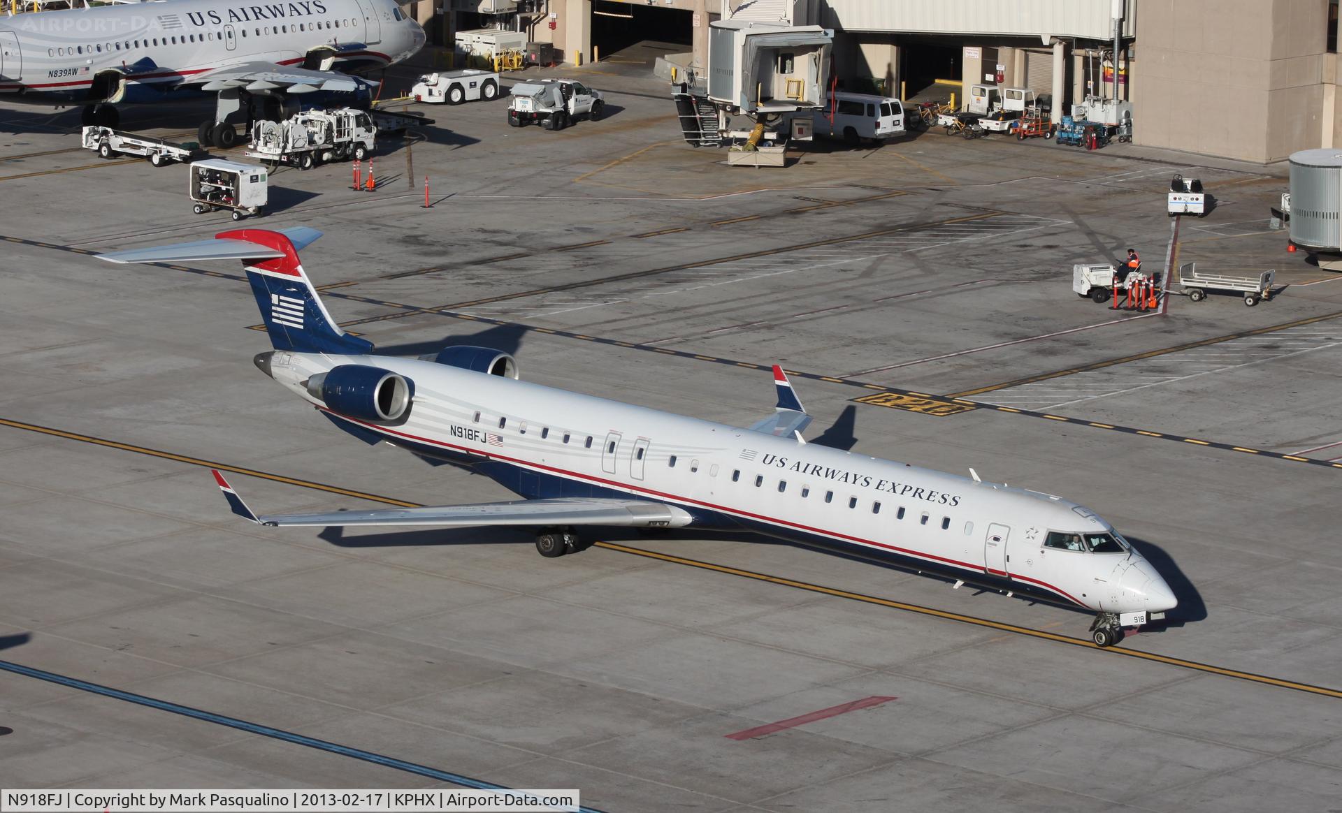 N918FJ, 2004 Bombardier CRJ-900ER (CL-600-2D24) C/N 15018, CL600-2D24