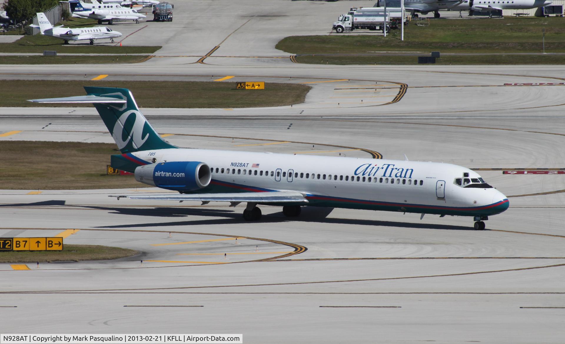 N928AT, 2000 Boeing 717-200 C/N 55076, Boeing 717-200