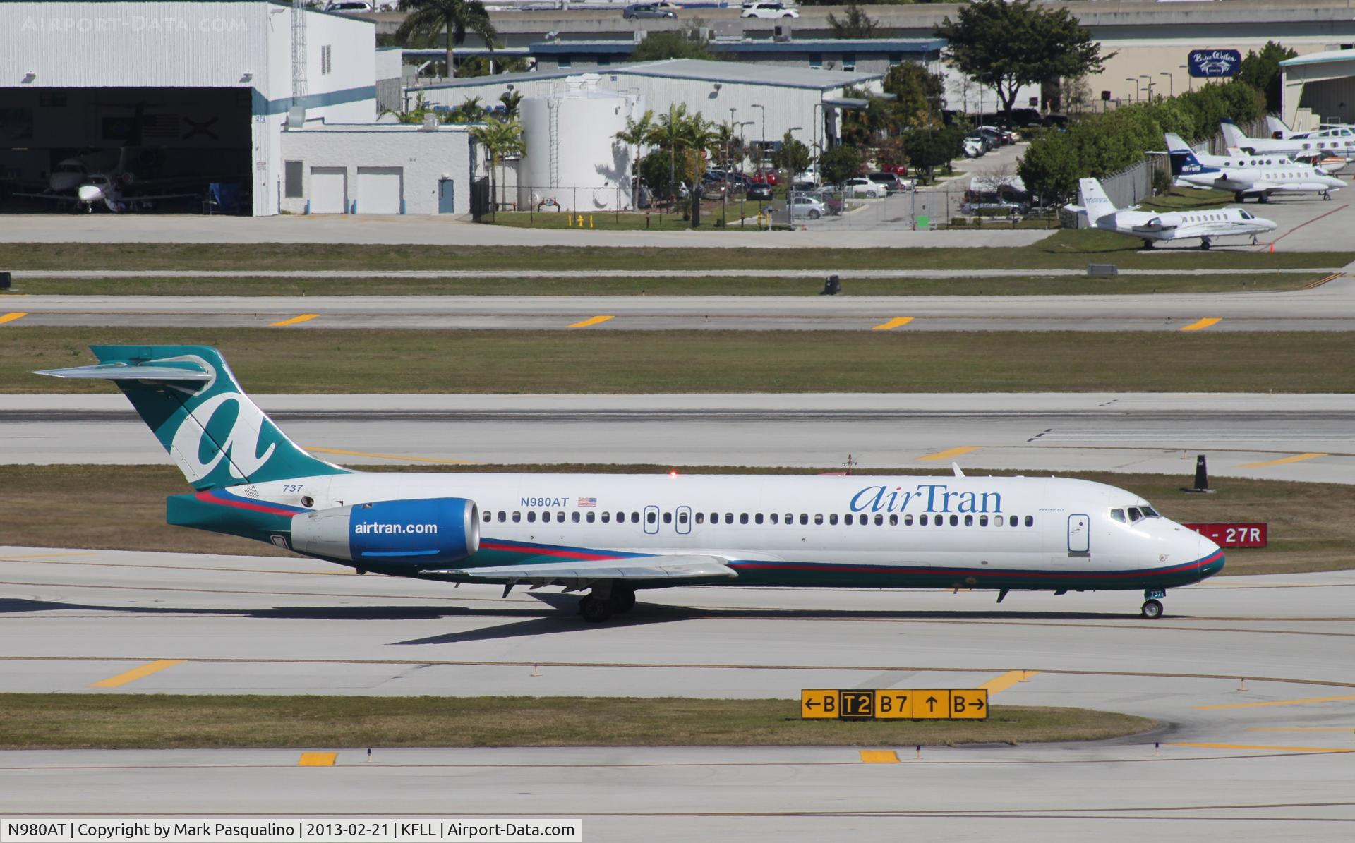 N980AT, 2002 Boeing 717-200 C/N 55039, Boeing 717-200