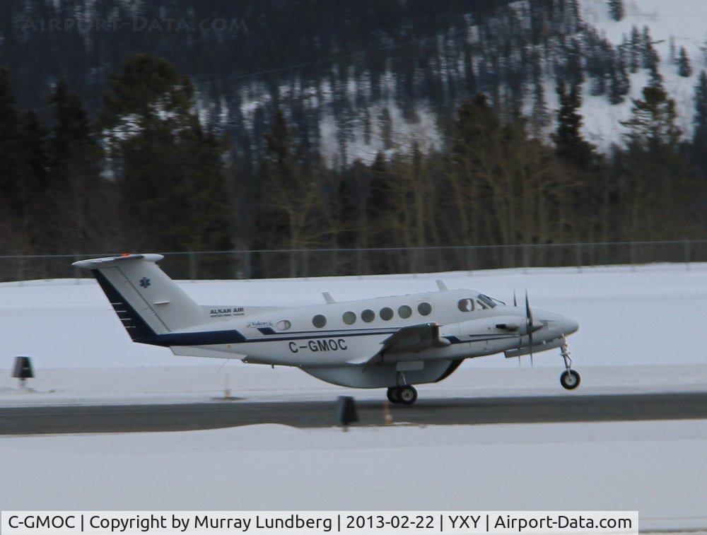 C-GMOC, 1979 Beech 200 Super King Air C/N BB-513, Landing at YXY.