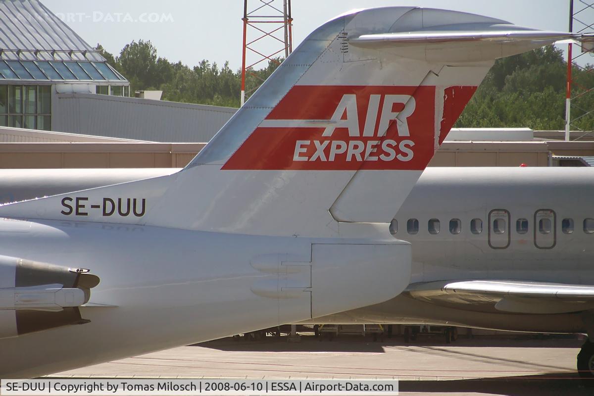 SE-DUU, 1989 Fokker 100 (F-28-0100) C/N 11286, 