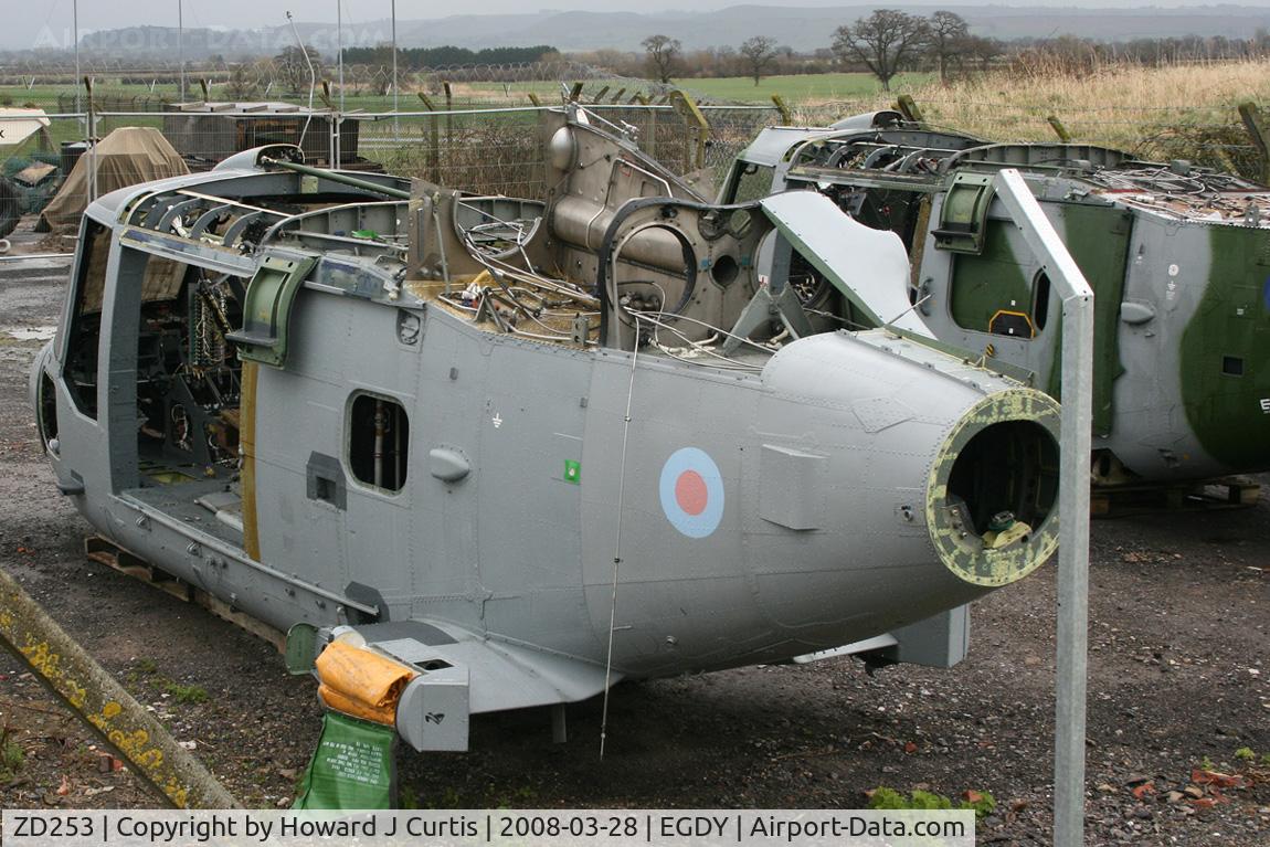 ZD253, 1982 Westland Lynx HAS.3GM C/N 257, Ex Royal Navy. Subsequently broken up.