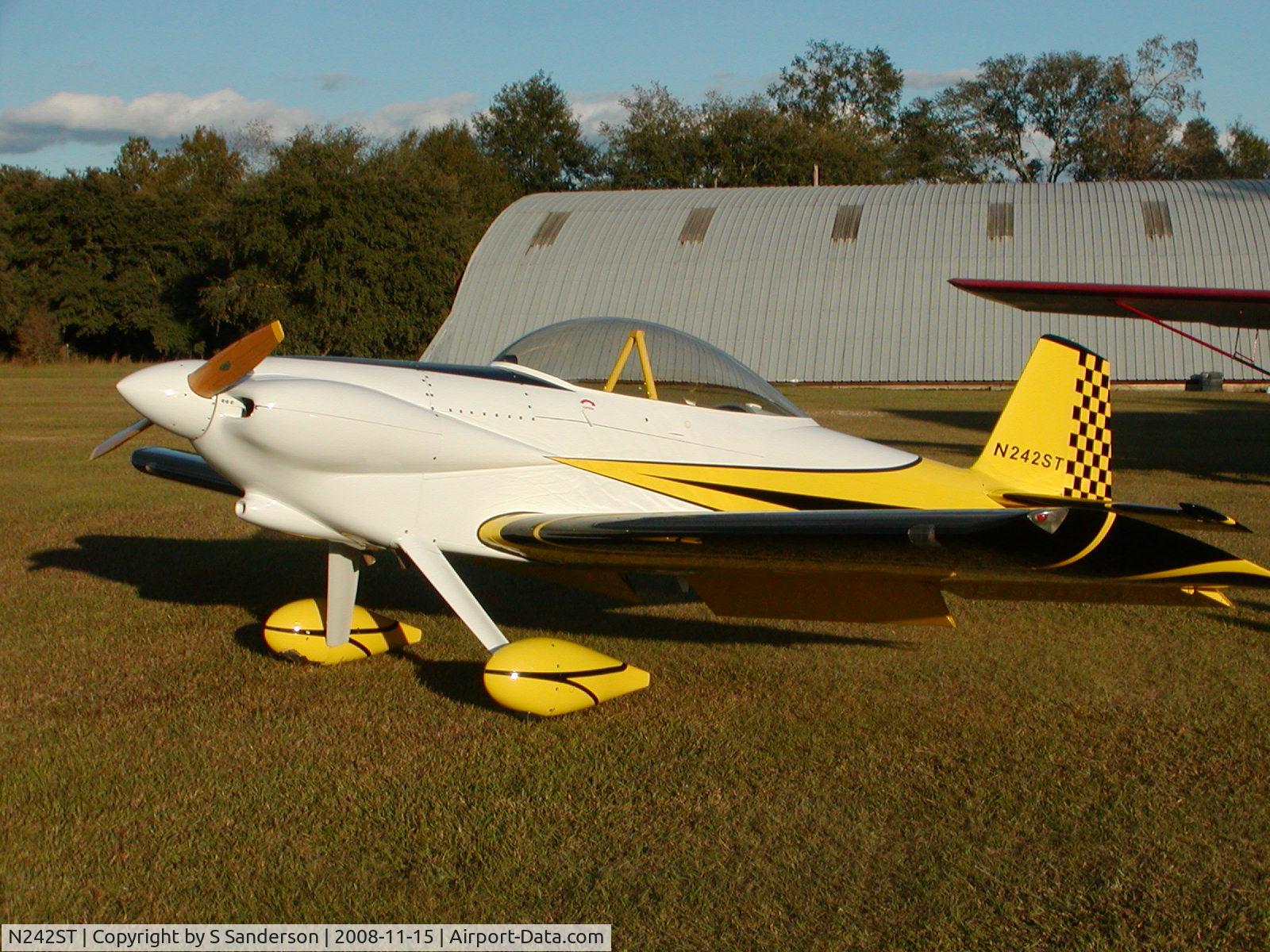 N242ST, 2003 Vans RV-4 C/N 3313, N242ST on grass