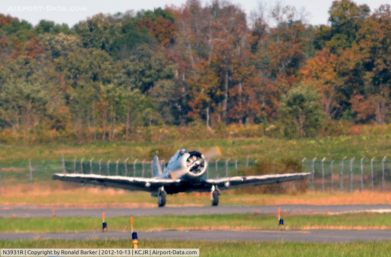N3931R, North American AT-6B Texan C/N 84-923, Takeof - Culpeper Air Fest 2012