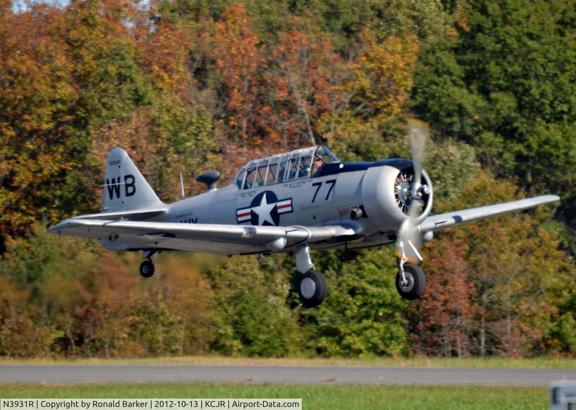 N3931R, North American AT-6B Texan C/N 84-923, Takeoff - Culpeper Air Fest 2012