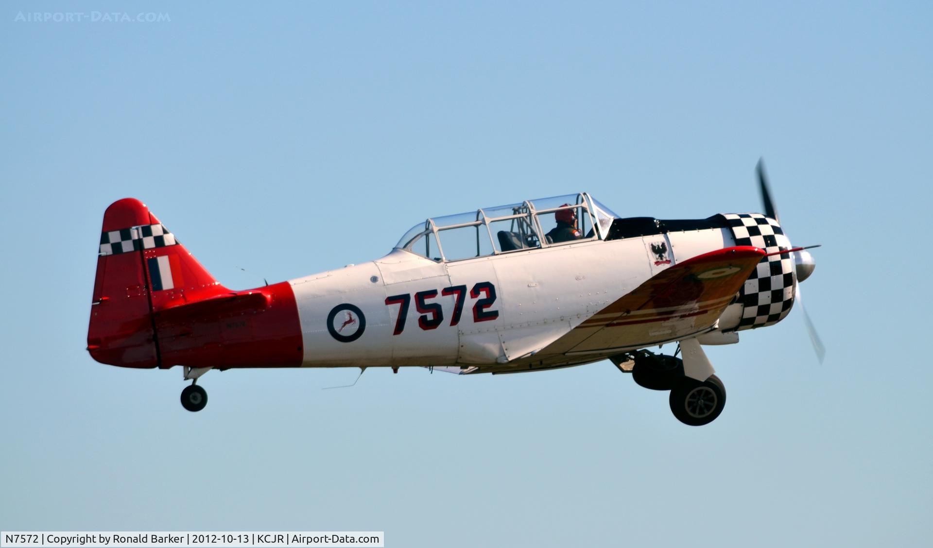 N7572, 1941 North American AT-6D Texan C/N 41-34018, Takeoff - Culpeper Air Fest 2012