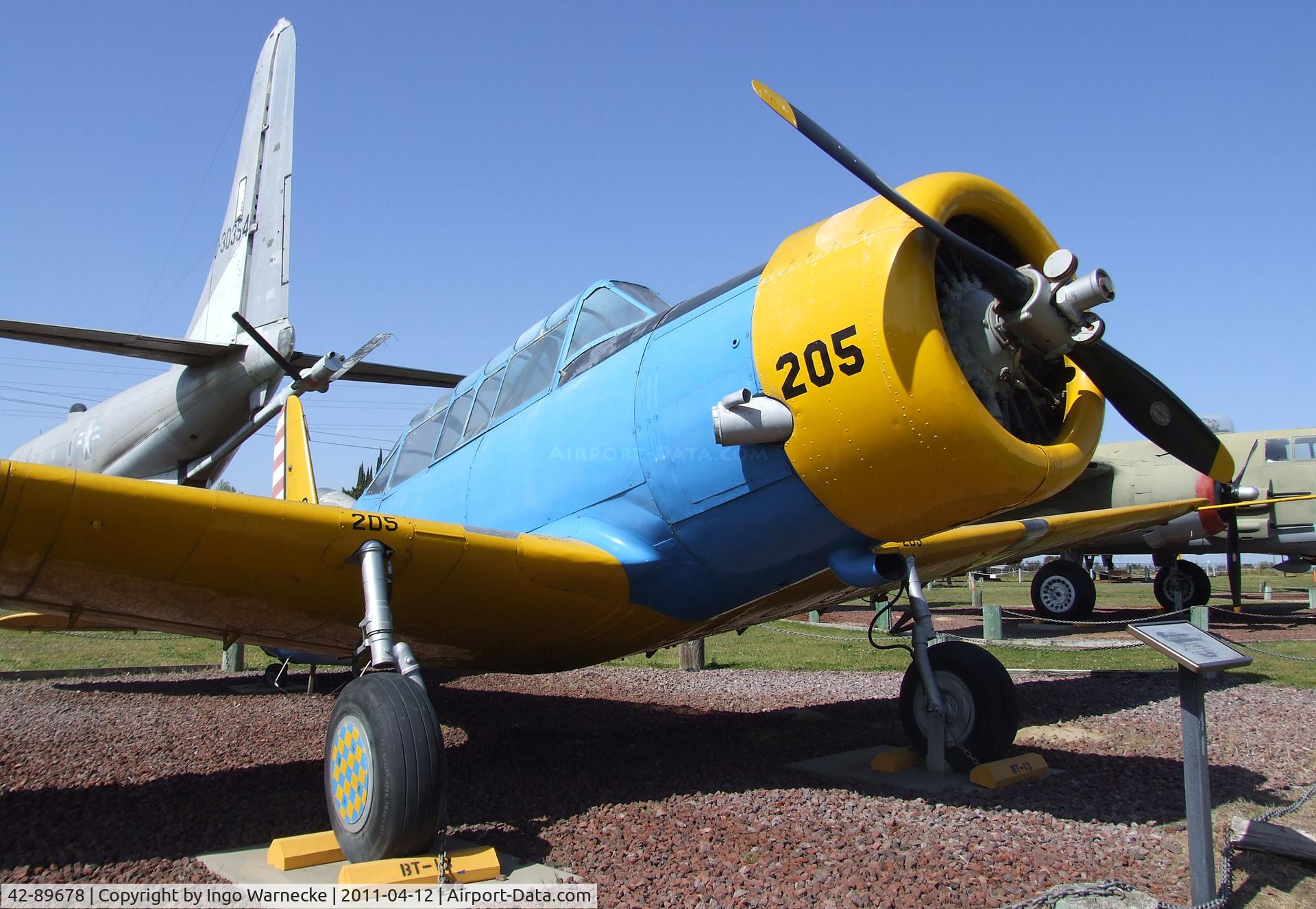 42-89678, Vultee BT-13 Valiant C/N Not found, Vultee BT-13 Valiant at the Castle Air Museum, Atwater CA