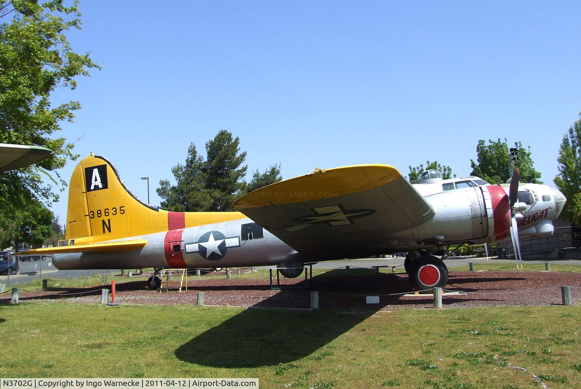N3702G, 1943 Boeing B-17G Flying Fortress C/N 43-38635, Boeing B-17G Flying Fortress at the Castle Air Museum, Atwater CA