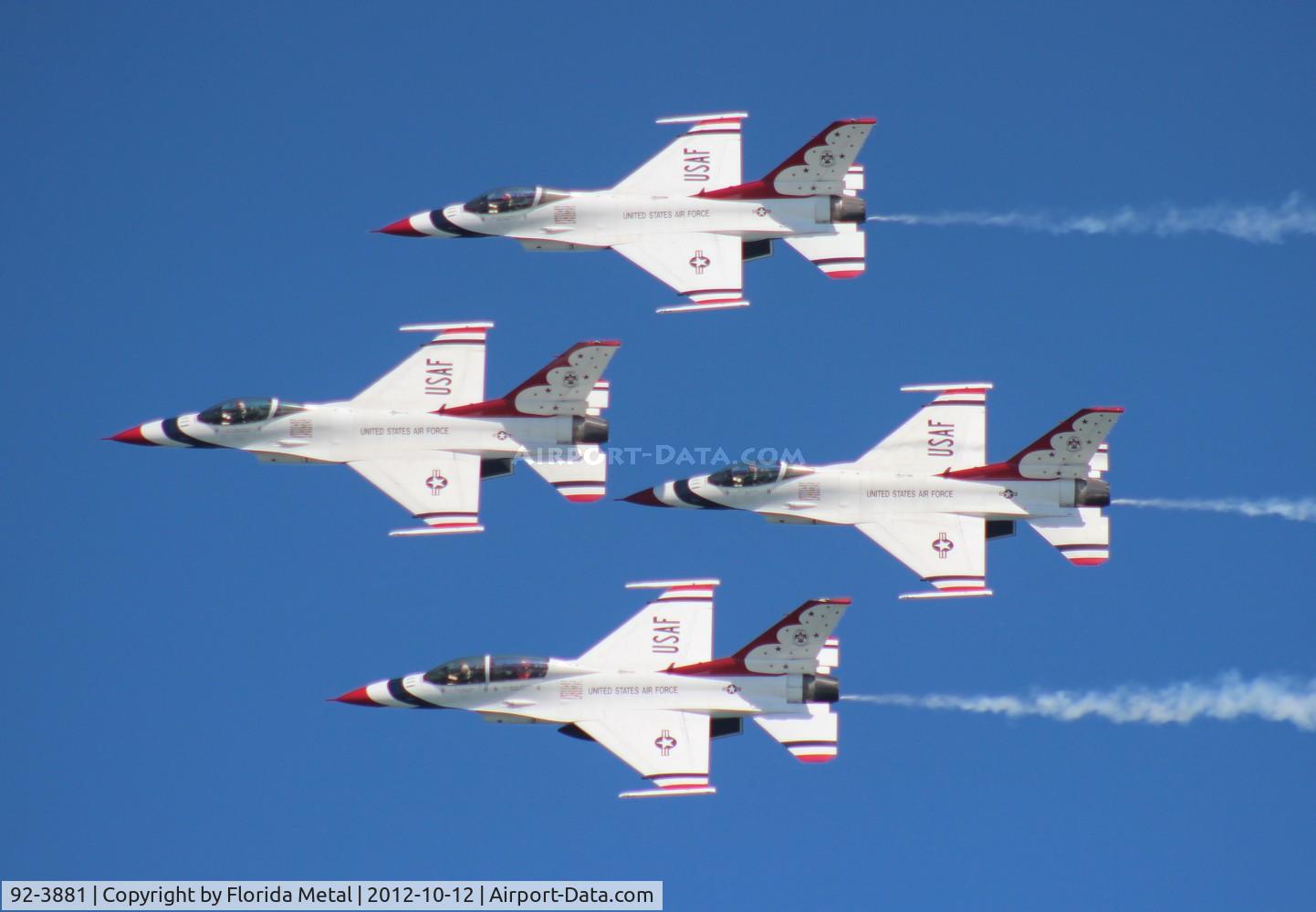 92-3881, 1992 General Dynamics F-16C Fighting Falcon C/N CC-123, Thunderbirds over Daytona Beach