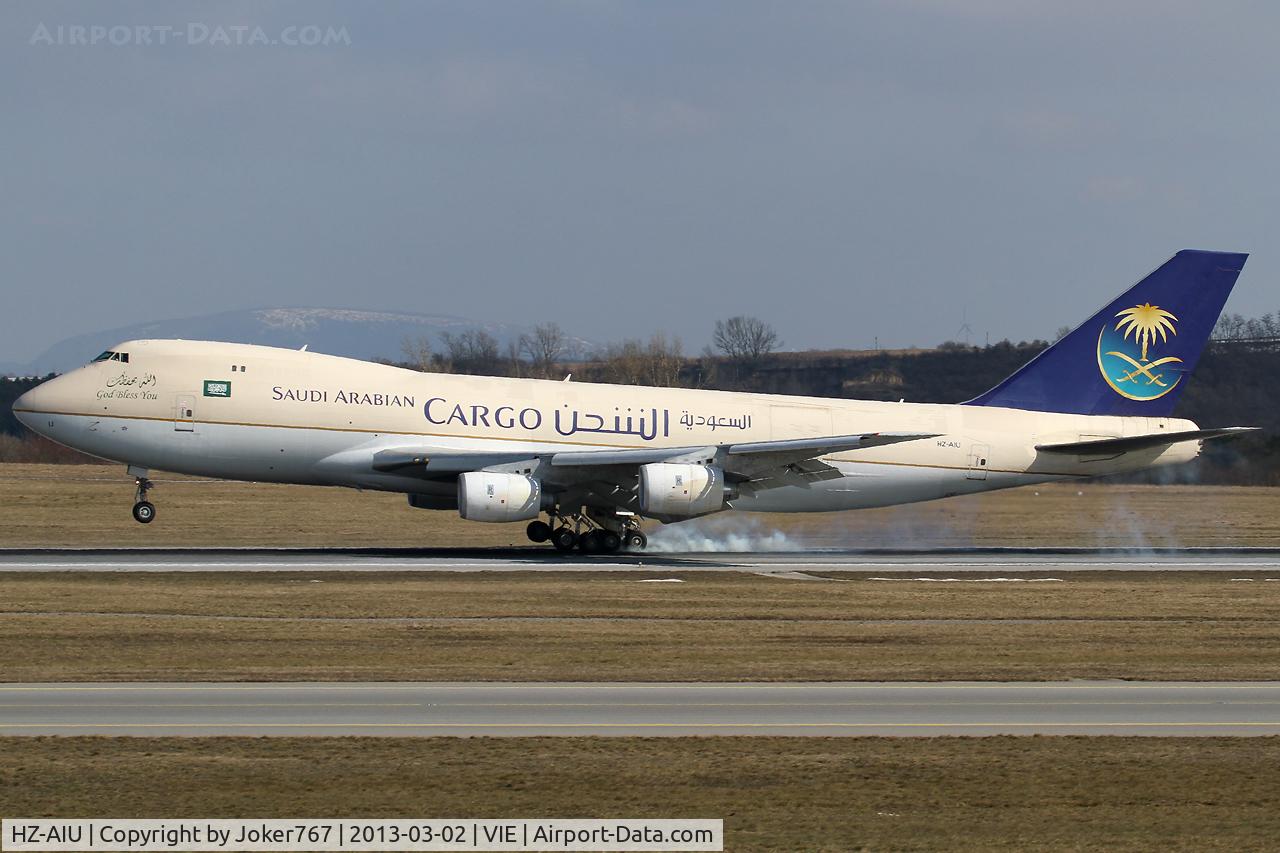 HZ-AIU, 1988 Boeing 747-268F C/N 24359/724, Saudi Arabian Cargo