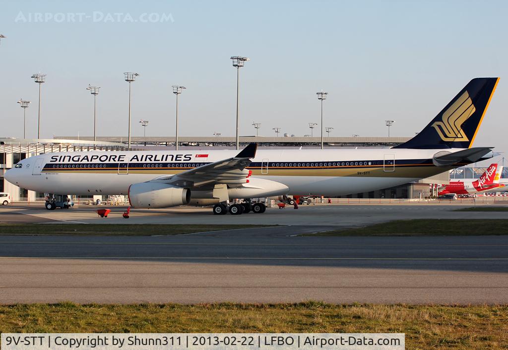 9V-STT, 1990 Airbus A310-324 C/N 534, Ready for delivery...