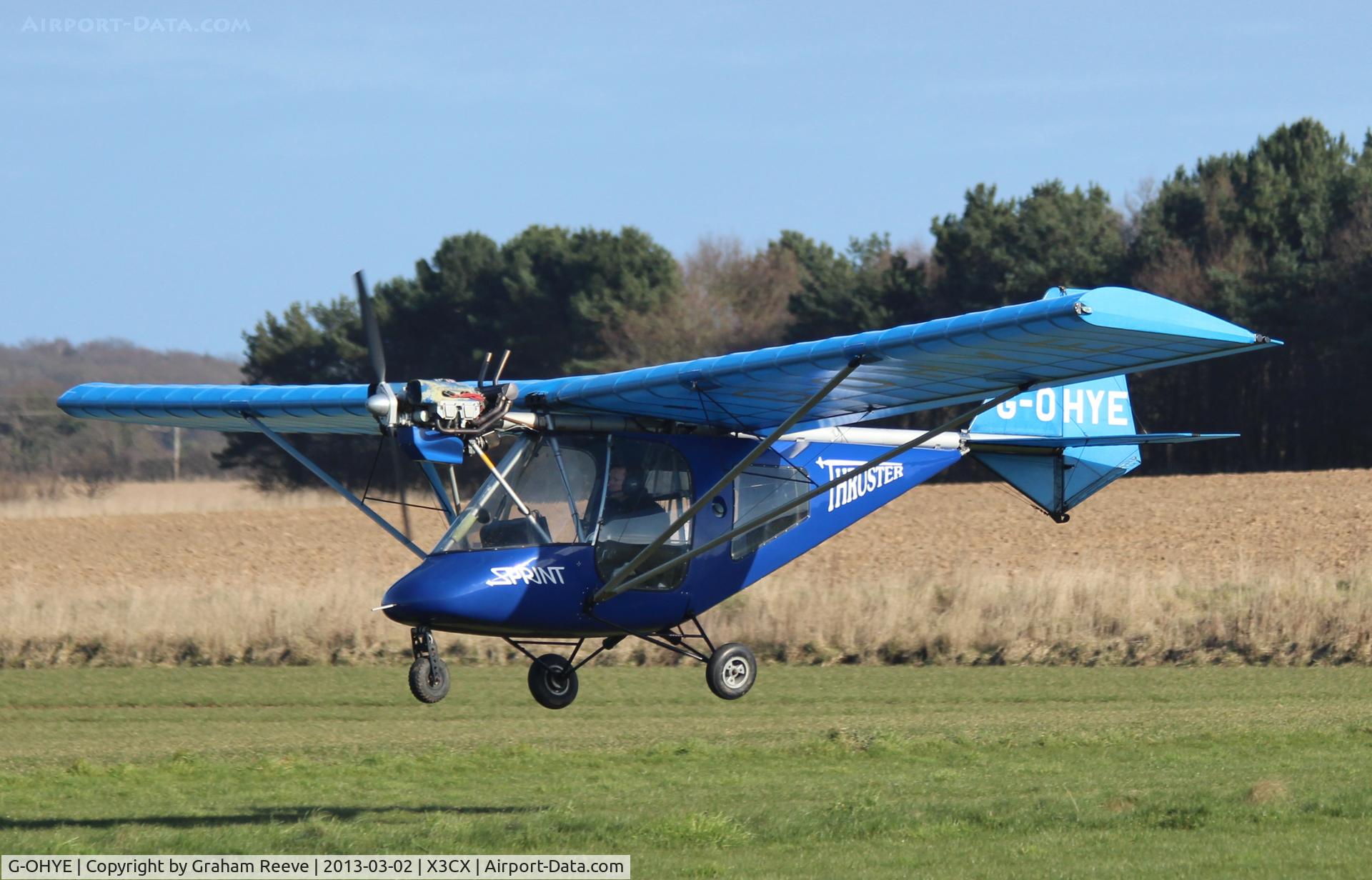 G-OHYE, 2004 Thruster T600N 450 C/N 0042-T600N-098, About to touch down.