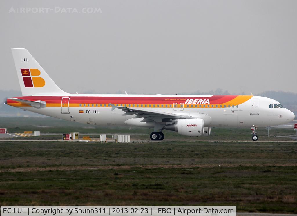 EC-LUL, 2013 Airbus A320-216 C/N 5486, Delivery day...