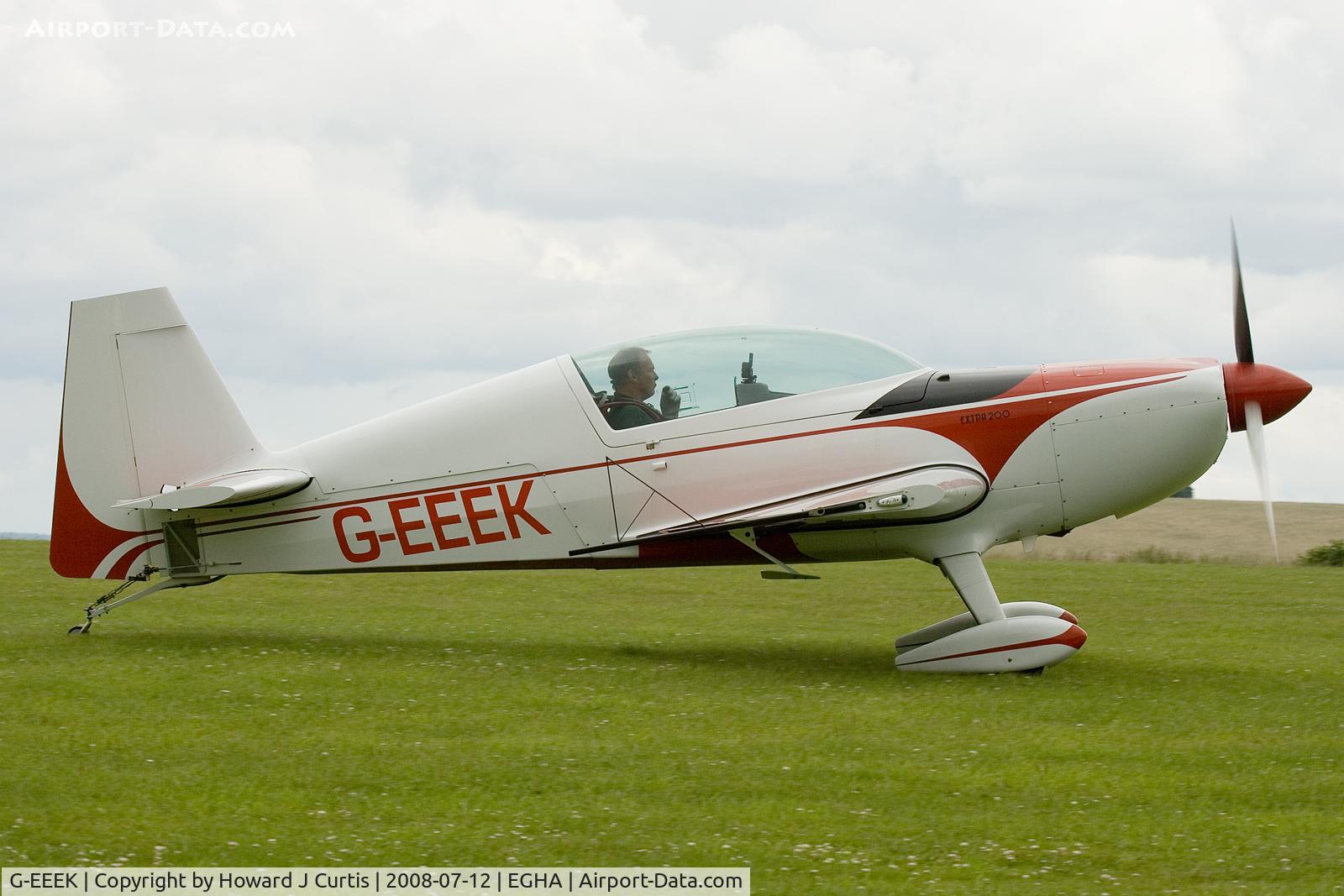 G-EEEK, 2006 Extra EA-300/200 C/N 1034, Privately owned.