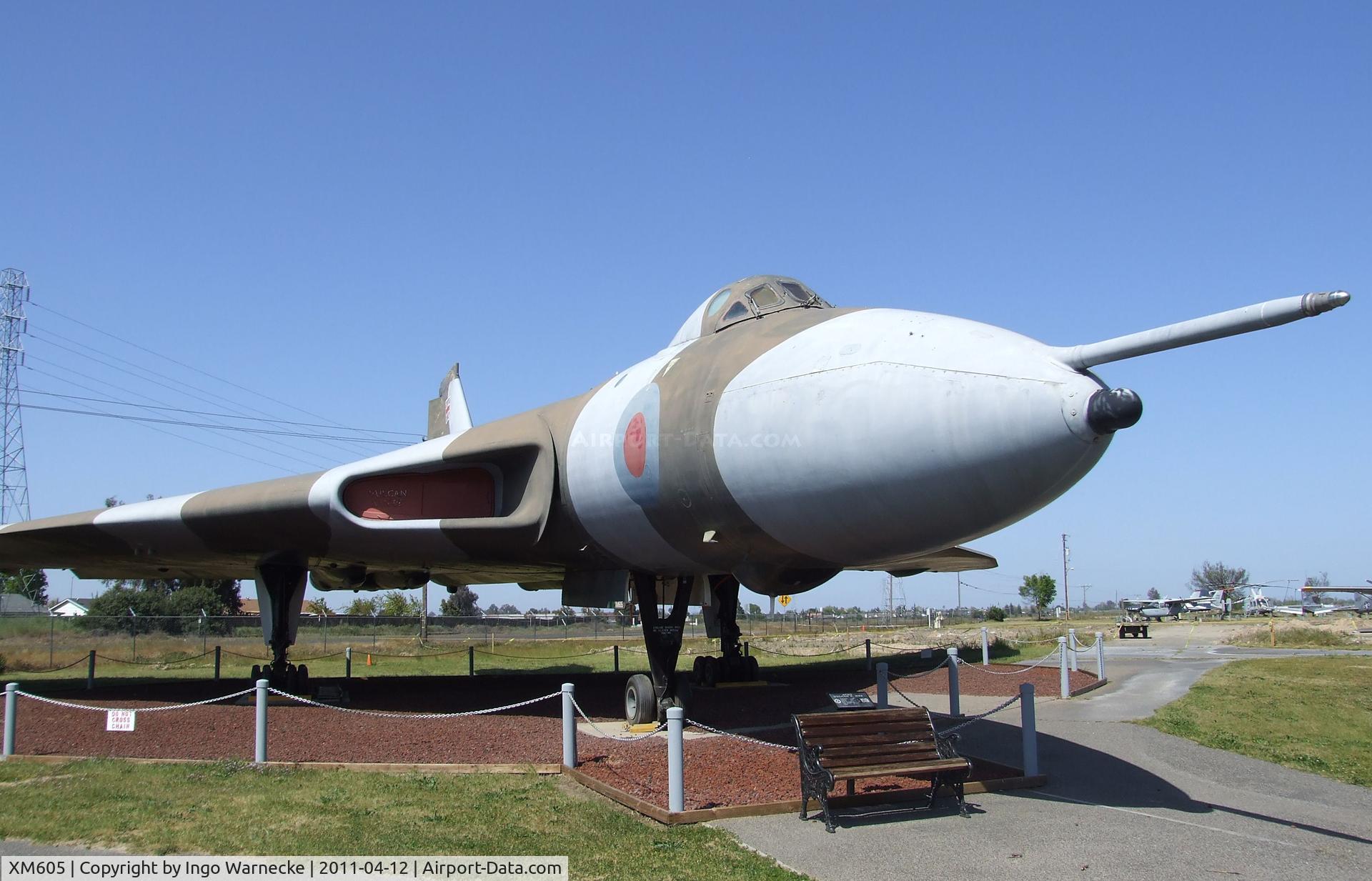 XM605, 1963 Avro Vulcan B.2 C/N Set 69, Avro Vulcan B2 at the Castle Air Museum, Atwater CA