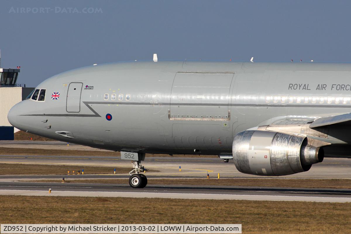 ZD952, 1979 Lockheed L-1011-500 Tristar (KC.1) C/N 193V-1168, Lockheed