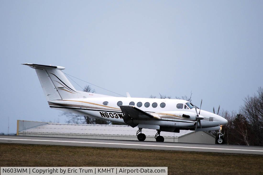 N603WM, 1989 Beech 300 C/N FA-198, On the runway at MHT