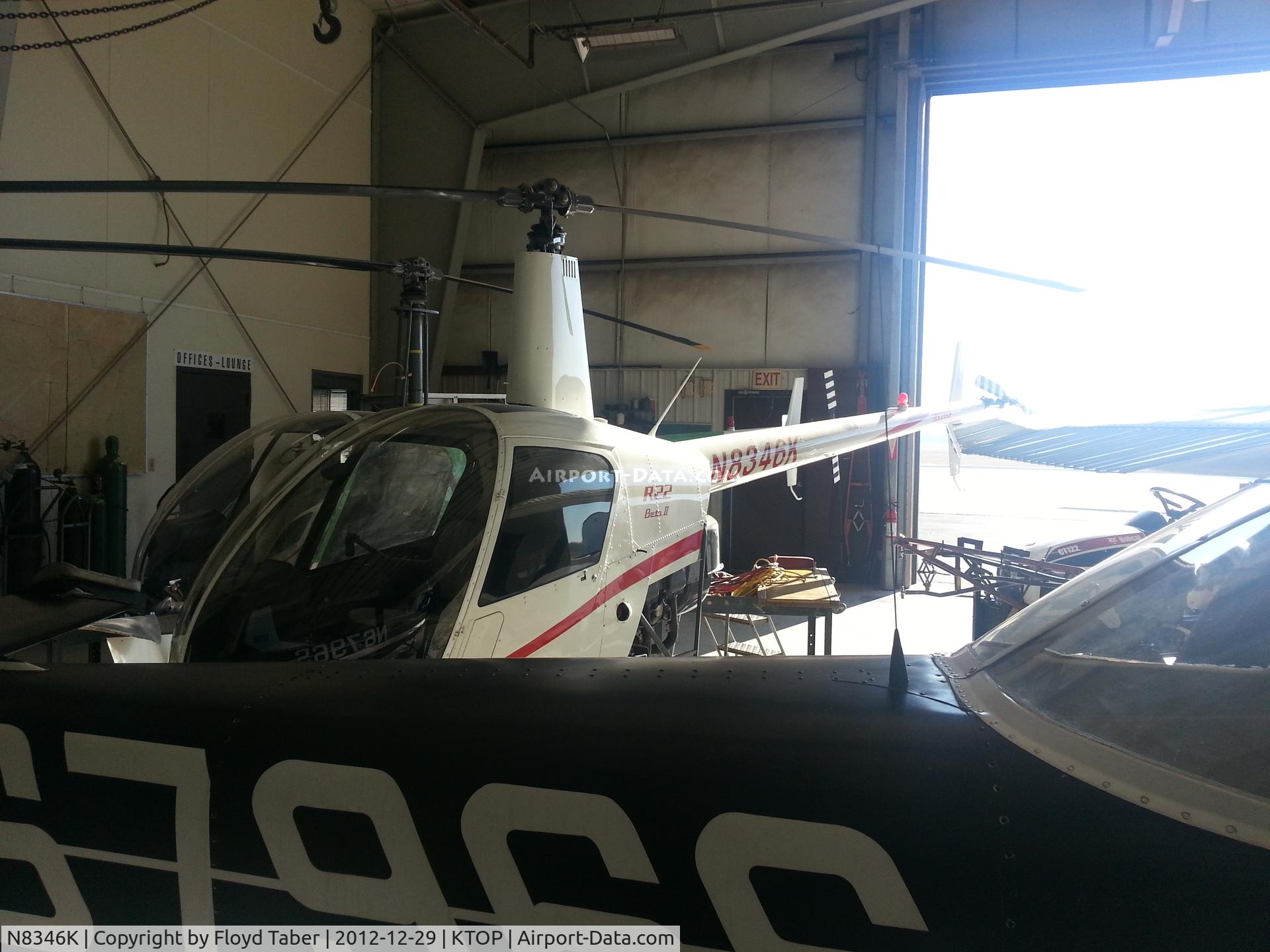 N8346K, 1997 Robinson R22 BETA C/N 2681, In the hangar