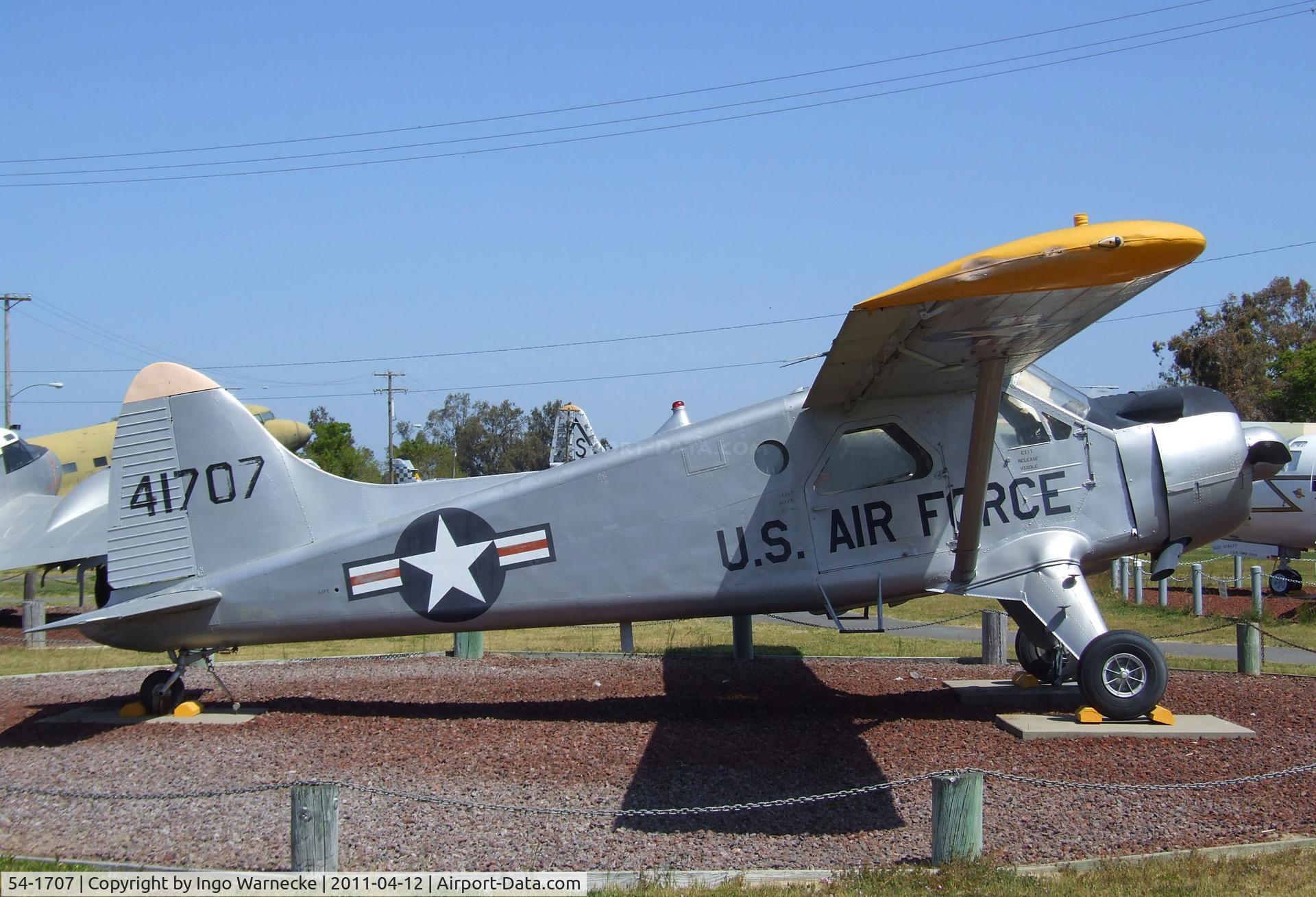 54-1707, 1954 De Havilland Canada U-6A Beaver C/N 853, De Havilland Canada DHC-2 / L-20 / U-6A Beaver at the Castle Air Museum, Atwater CA