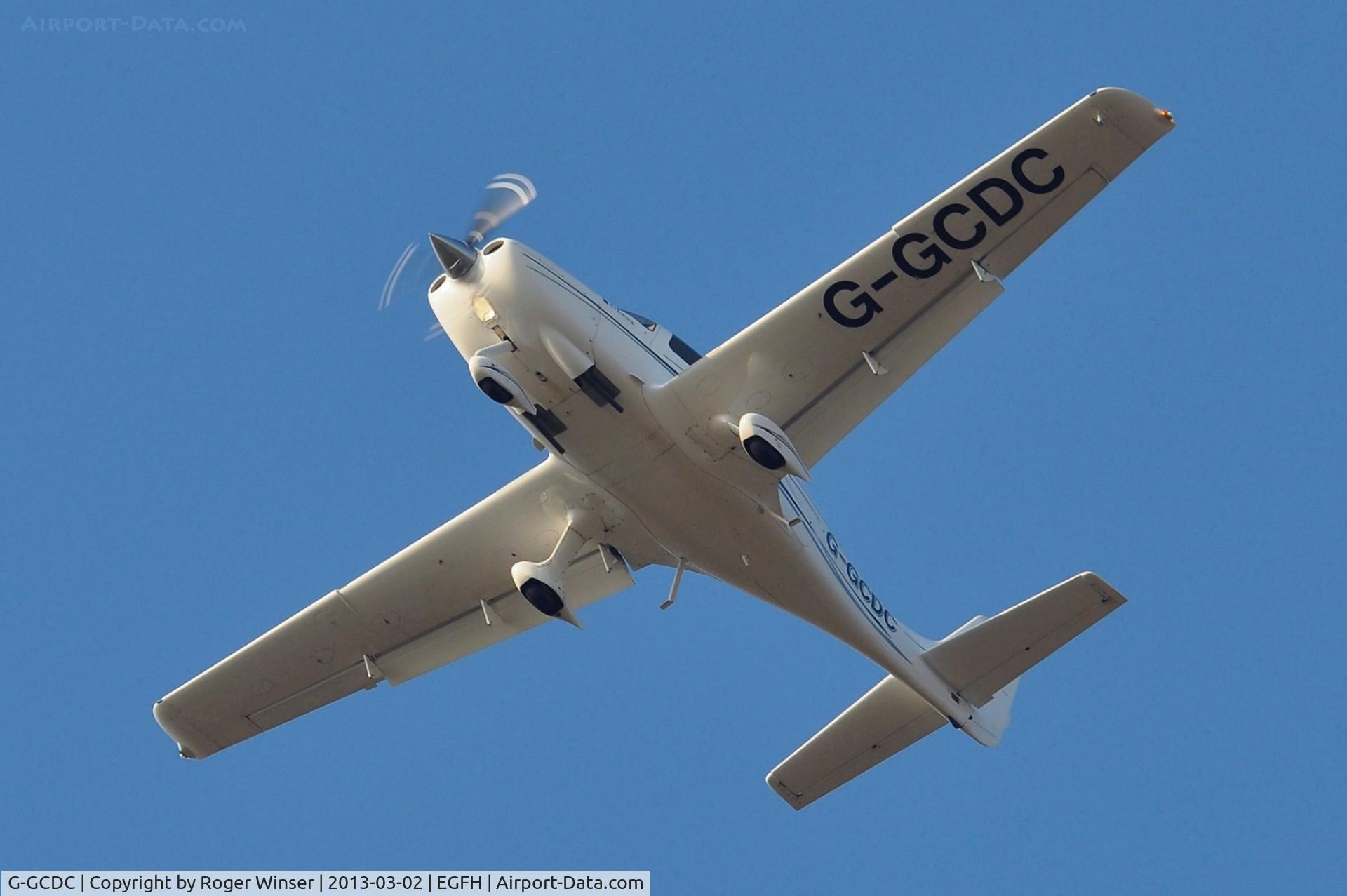 G-GCDC, 2008 Cirrus SR20 G3 C/N 2008, Visiting Cirrus SR20 overshooting Runway 22.