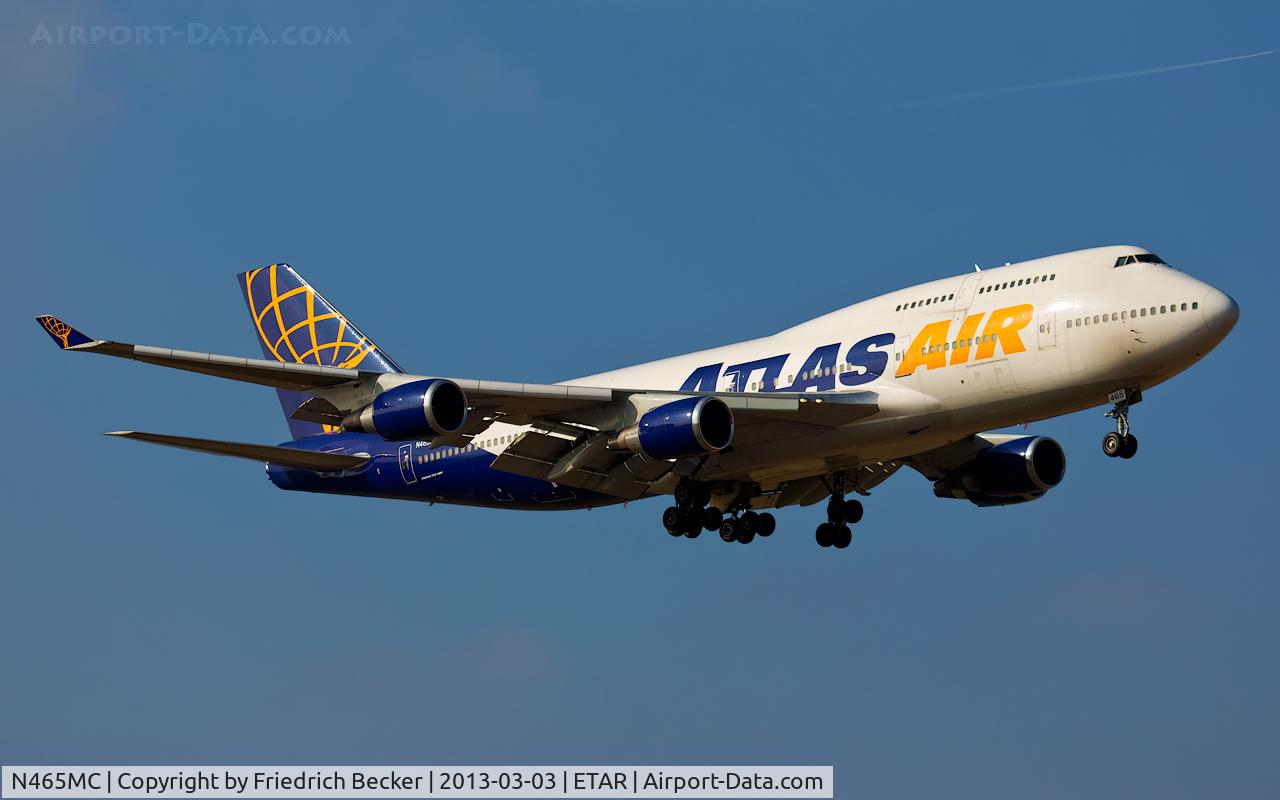 N465MC, 1990 Boeing 747-446 C/N 24784, on final RW08