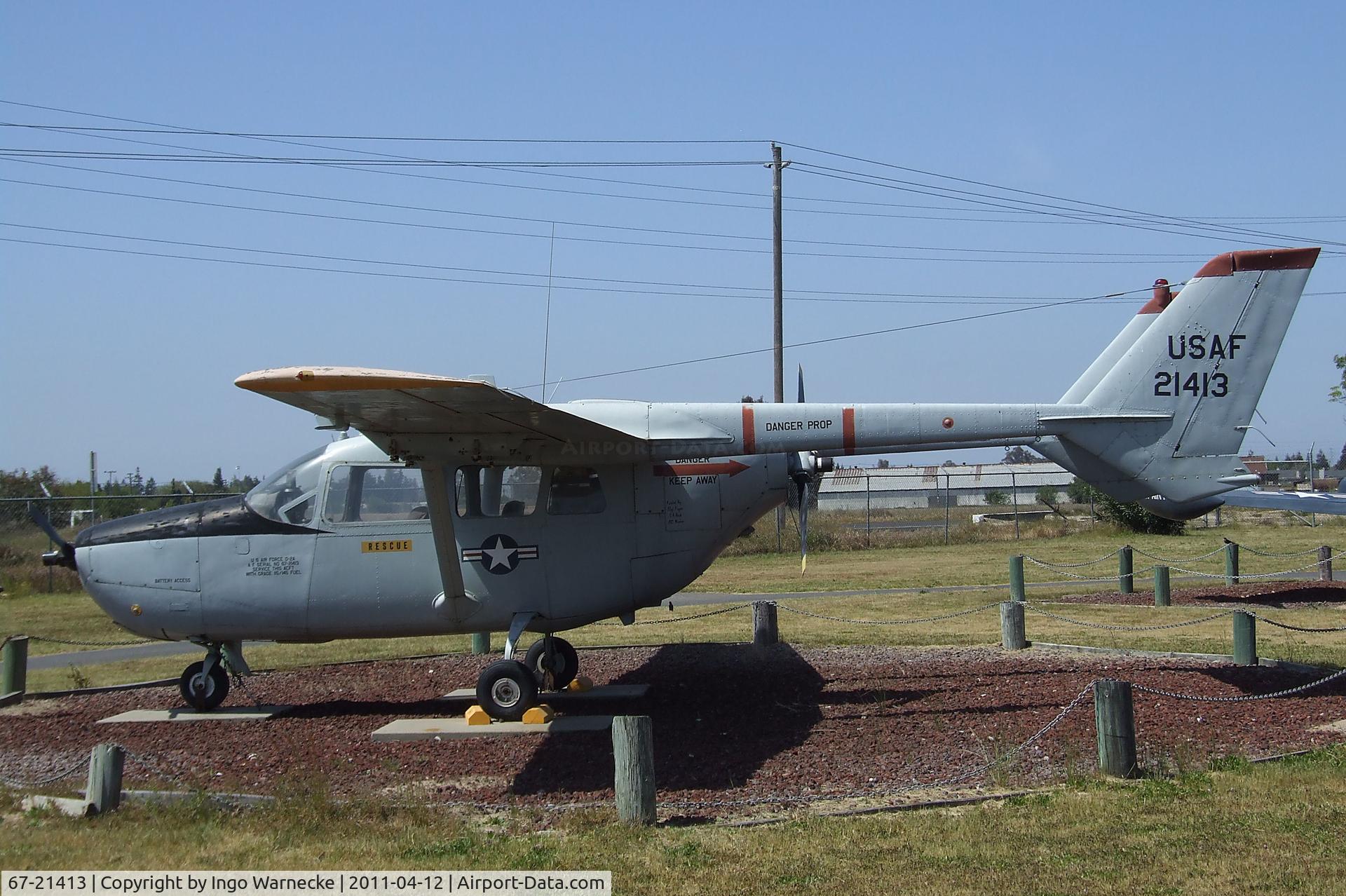 67-21413, 1967 Cessna O-2A Super Skymaster Super Skymaster C/N 337M-0119, Cessna O-2A Super Skymaster at the Castle Air Museum, Atwater CA