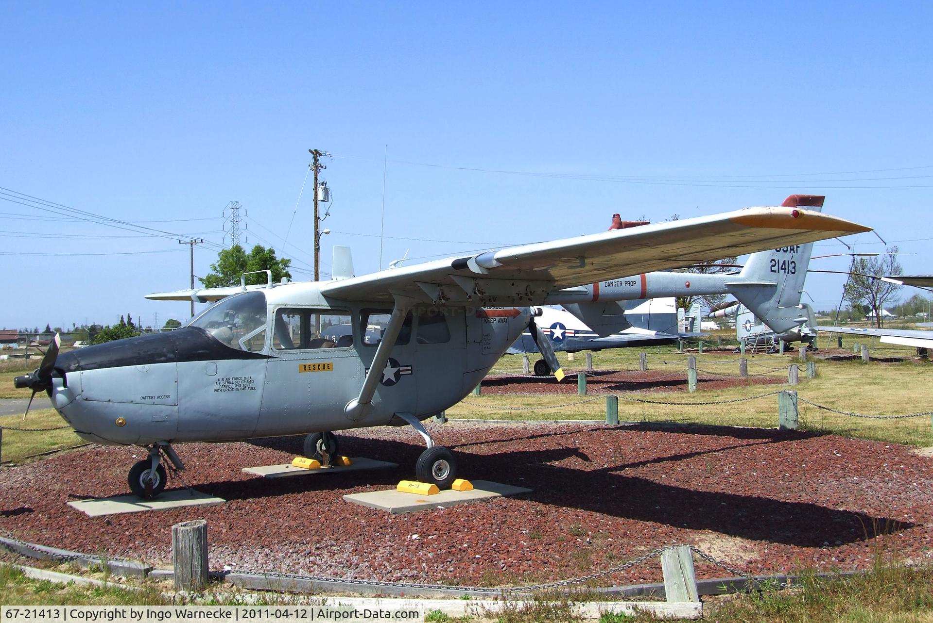 67-21413, 1967 Cessna O-2A Super Skymaster Super Skymaster C/N 337M-0119, Cessna O-2A Super Skymaster at the Castle Air Museum, Atwater CA