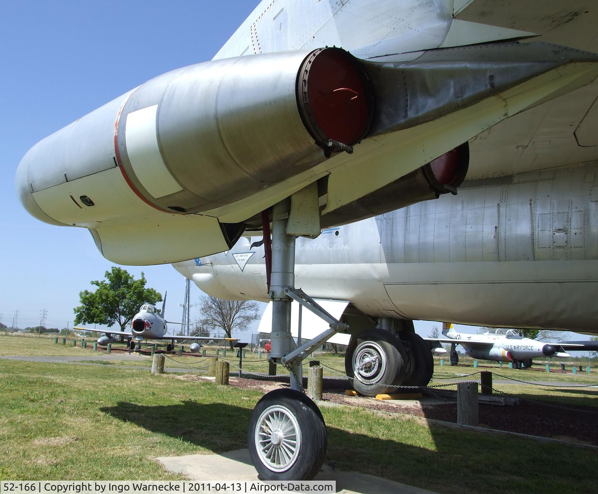 52-166, 1952 Douglas-Tulsa B-47E-25-DT Stratojet C/N 44020, Boeing B-47E Stratojet - this plane in 1986, after having been restored by museum volunteers made the last flight ever of a B-47 from NAS China Lake to Castle AFB - at the Castle Air Museum, Atwater CA