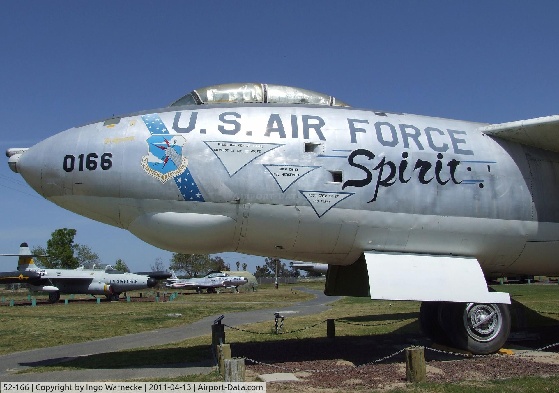 52-166, 1952 Douglas-Tulsa B-47E-25-DT Stratojet C/N 44020, Boeing B-47E Stratojet - this plane in 1986, after having been restored by museum volunteers made the last flight ever of a B-47 from NAS China Lake to Castle AFB - at the Castle Air Museum, Atwater CA