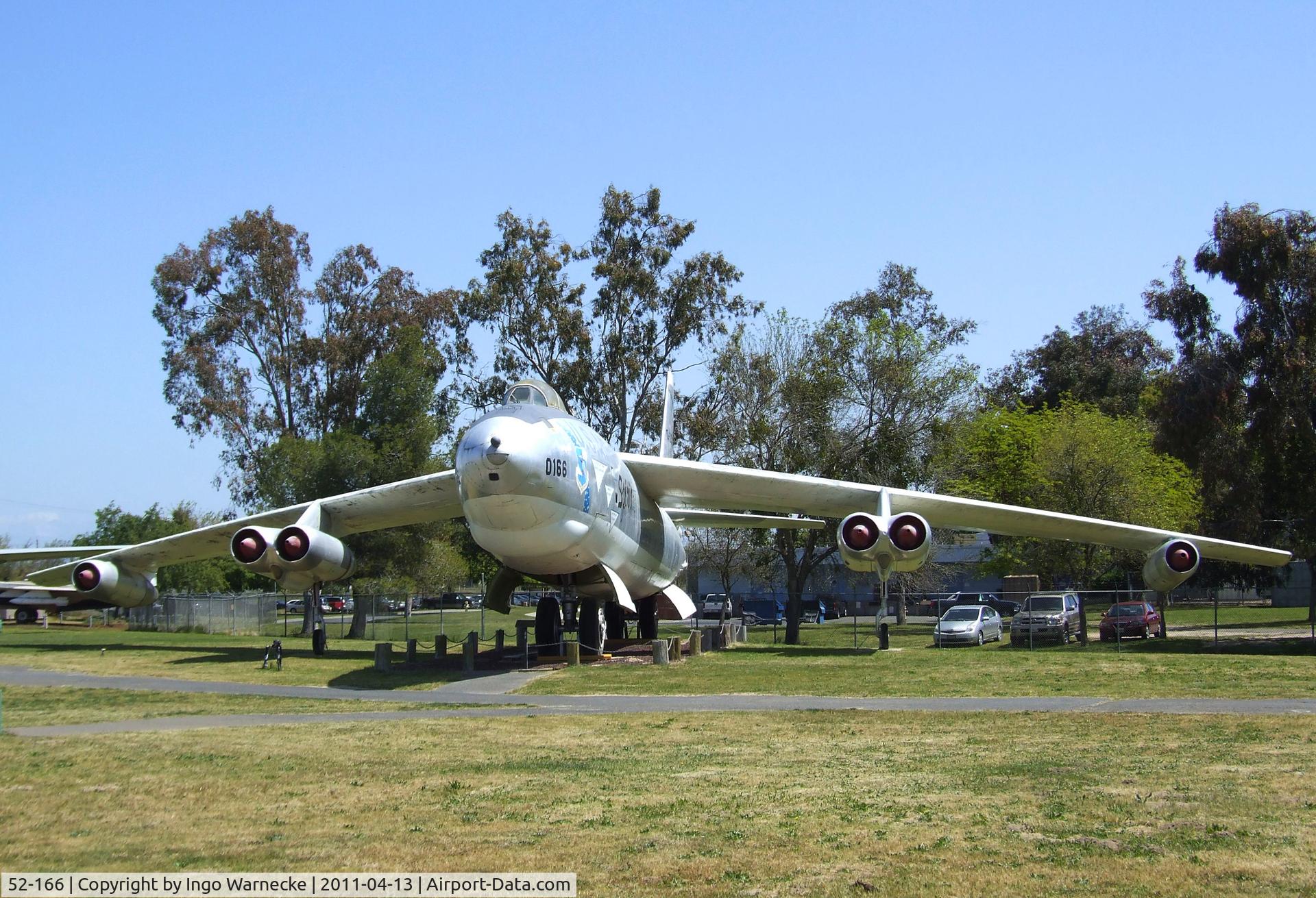 52-166, 1952 Douglas-Tulsa B-47E-25-DT Stratojet C/N 44020, Boeing B-47E Stratojet - this plane in 1986, after having been restored by museum volunteers made the last flight ever of a B-47 from NAS China Lake to Castle AFB - at the Castle Air Museum, Atwater CA