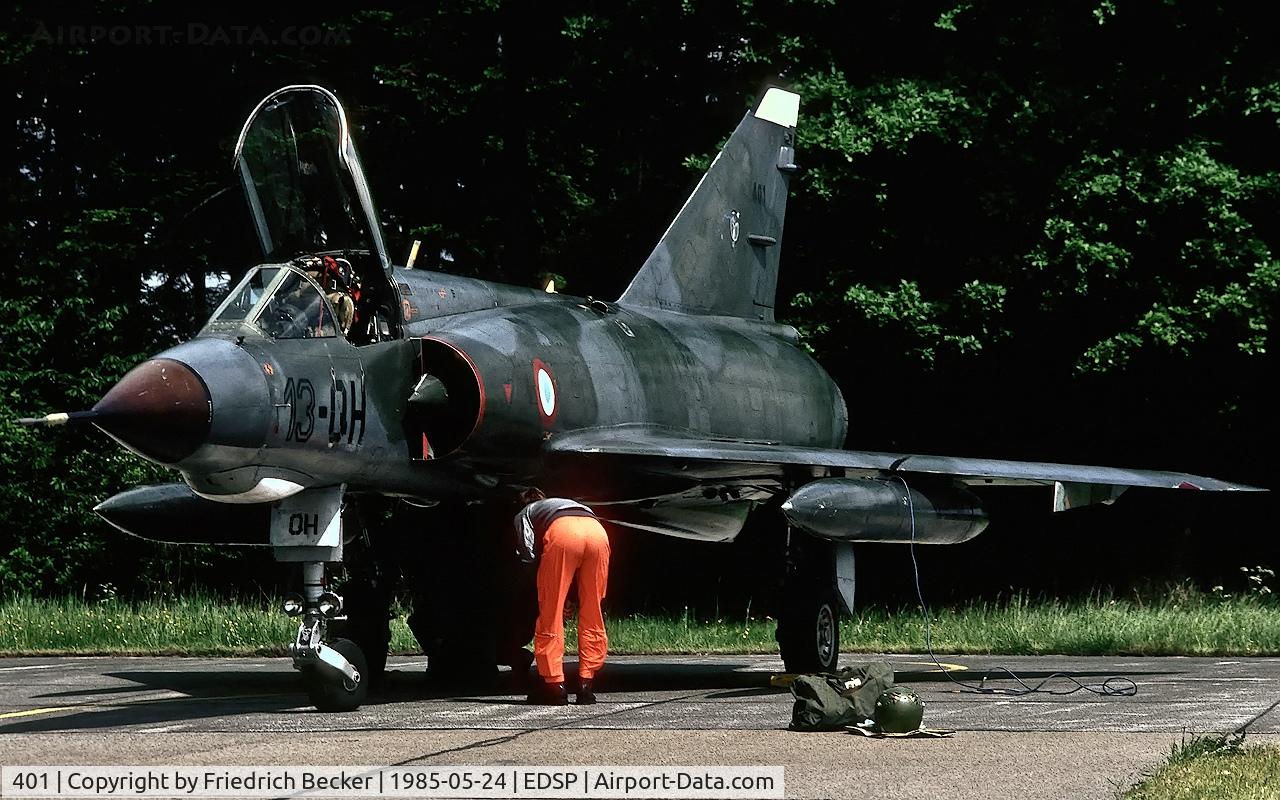 401, 1964 Dassault Mirage IIIE C/N 401, flightline at Fliegerhorst Pferdsfeld