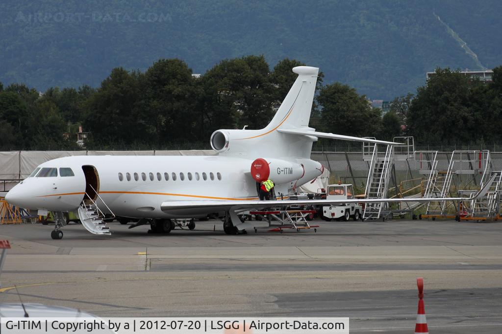 G-ITIM, 2011 Dassault Falcon 7X C/N 128, Parked