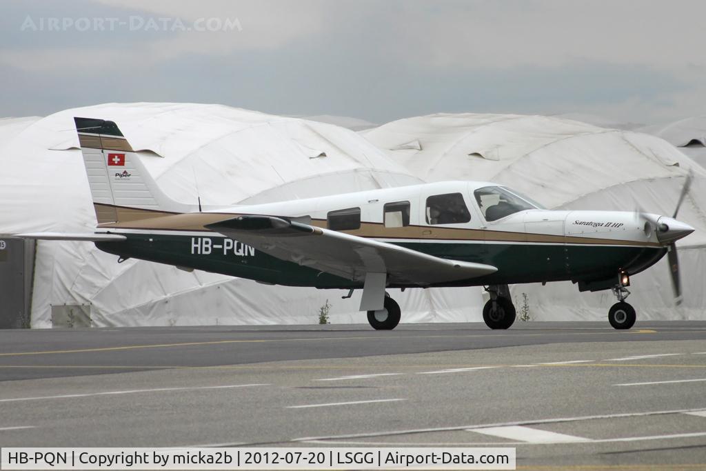 HB-PQN, 1998 Piper PA-32R-301 Saratoga C/N 3246119, Parked