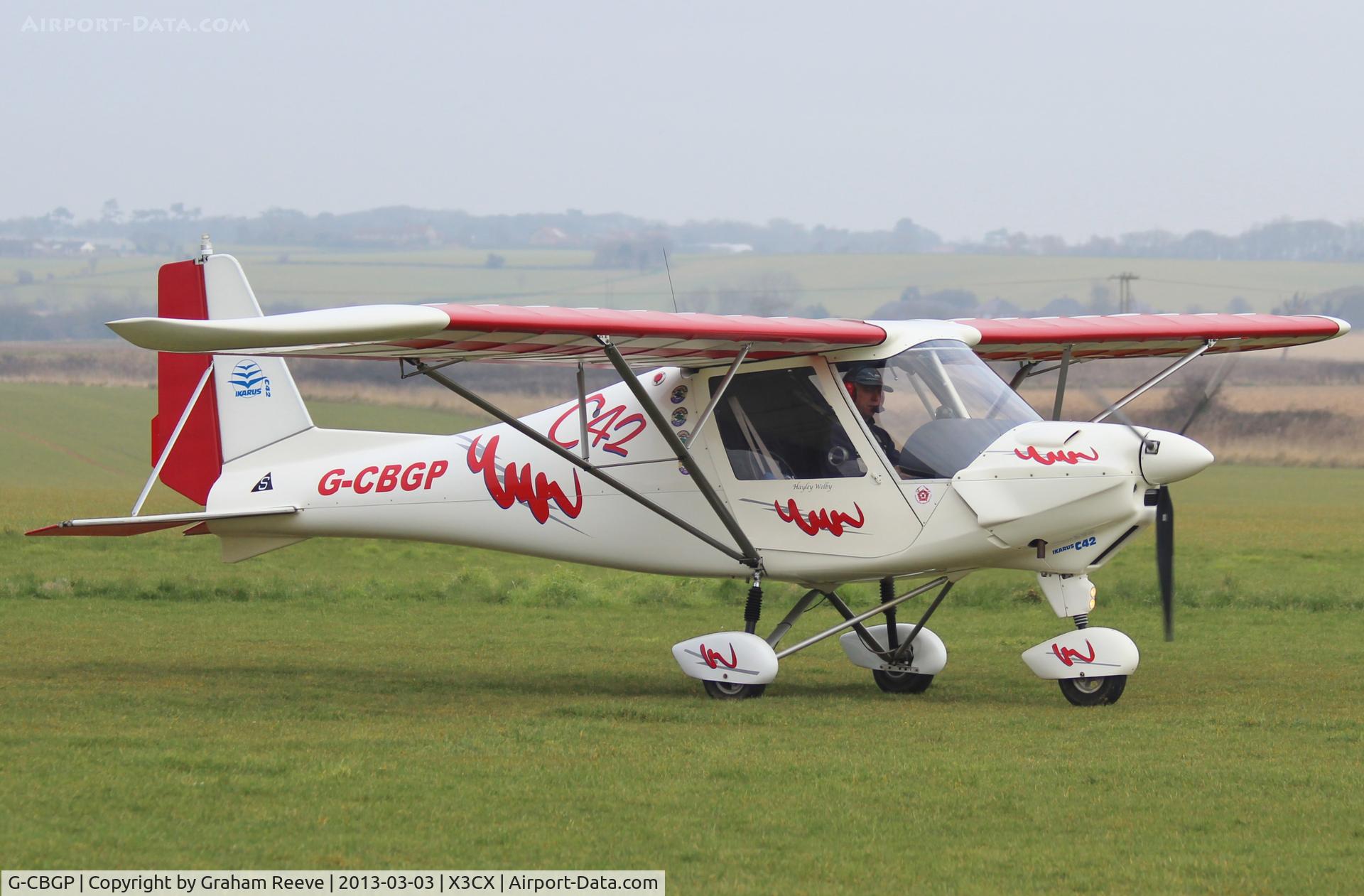 G-CBGP, 2001 Comco Ikarus C42 FB UK C/N PFA 322-13741, Just landed at Northrepps.