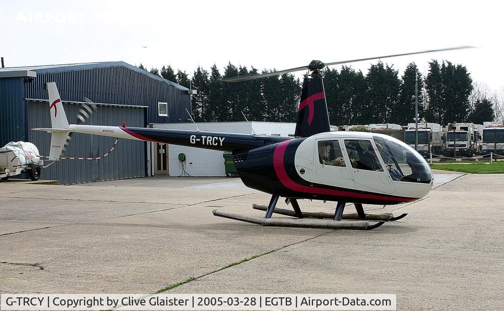 G-TRCY, 1999 Robinson R44 Clipper C/N 0668, Originally and currently in private hands in October 1999