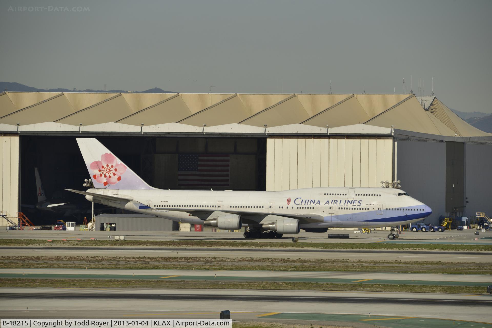 B-18215, 2005 Boeing 747-409 C/N 33737, Taxiing to gate at LAX