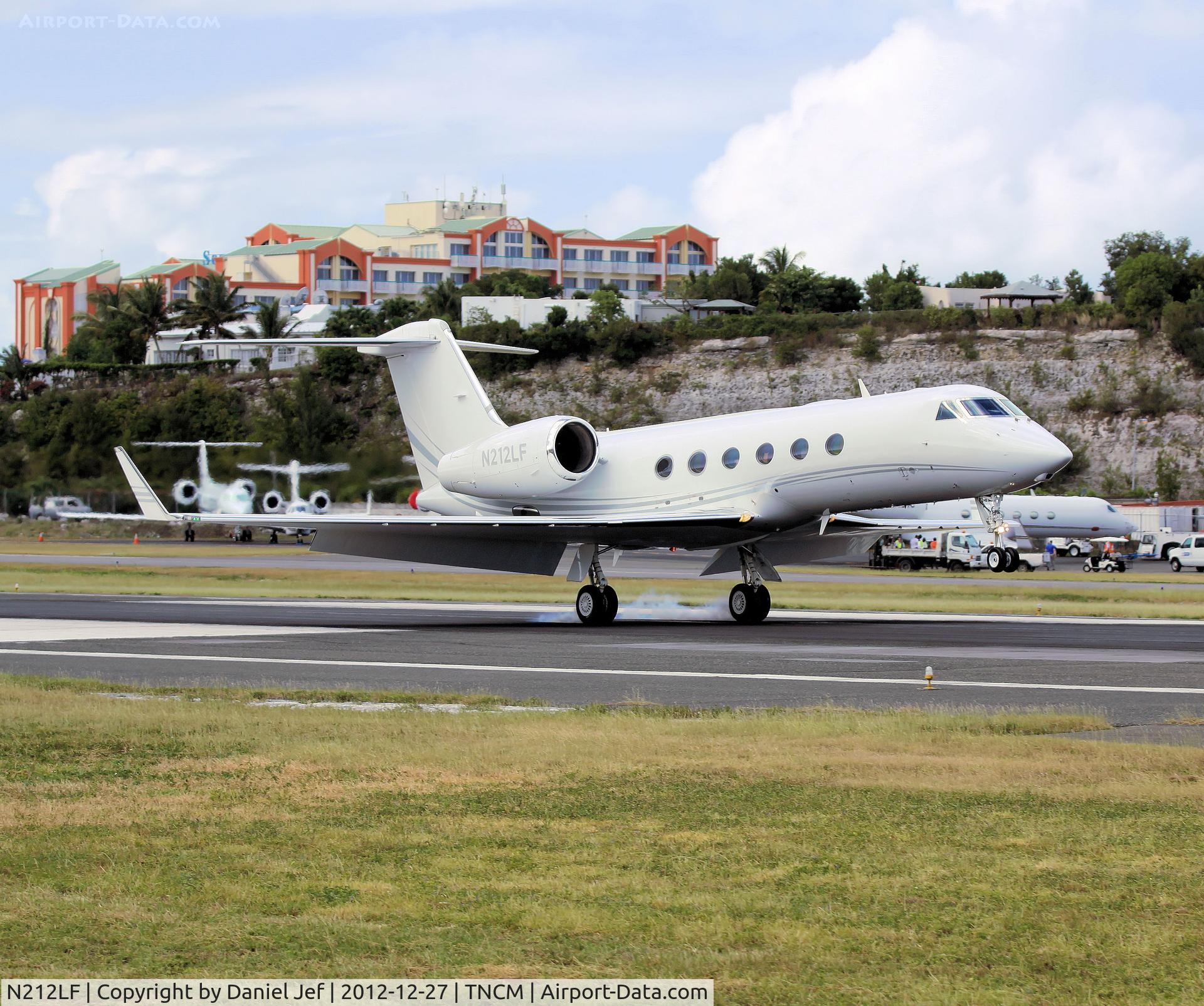 N212LF, 2008 Gulfstream Aerospace GIV-X (G450) C/N 4139, N212LF