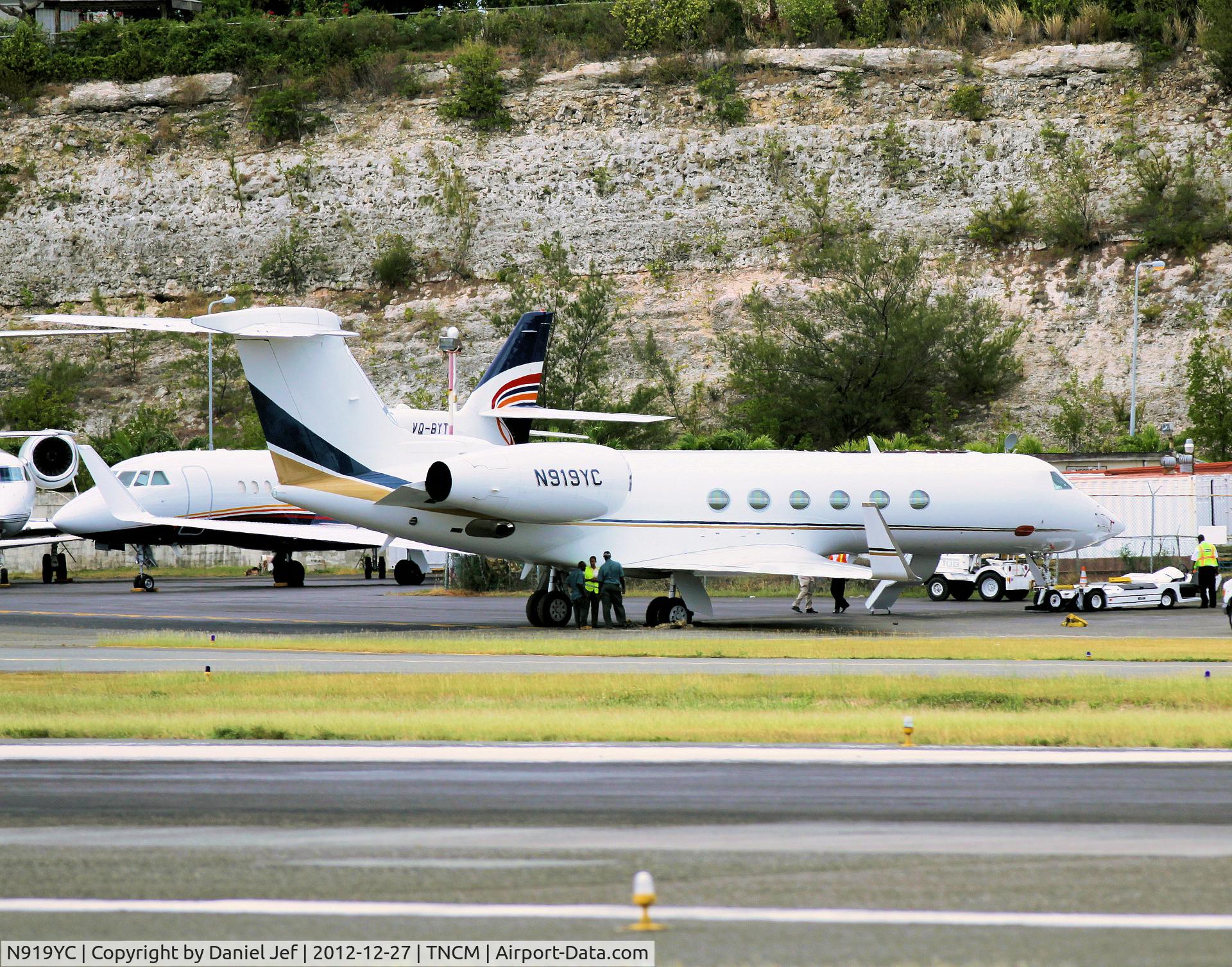 N919YC, Gulfstream Aerospace G-V C/N 682, N919YC