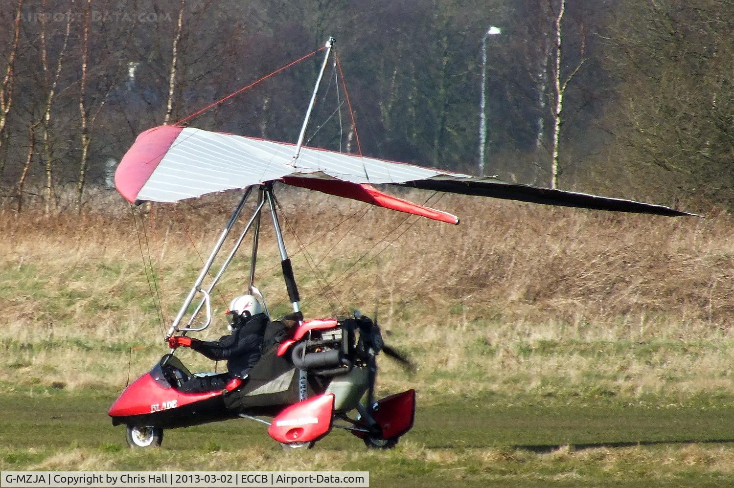 G-MZJA, 1997 Mainair Mainair Blade C/N 1135-0997-7-W938, visitor to Barton
